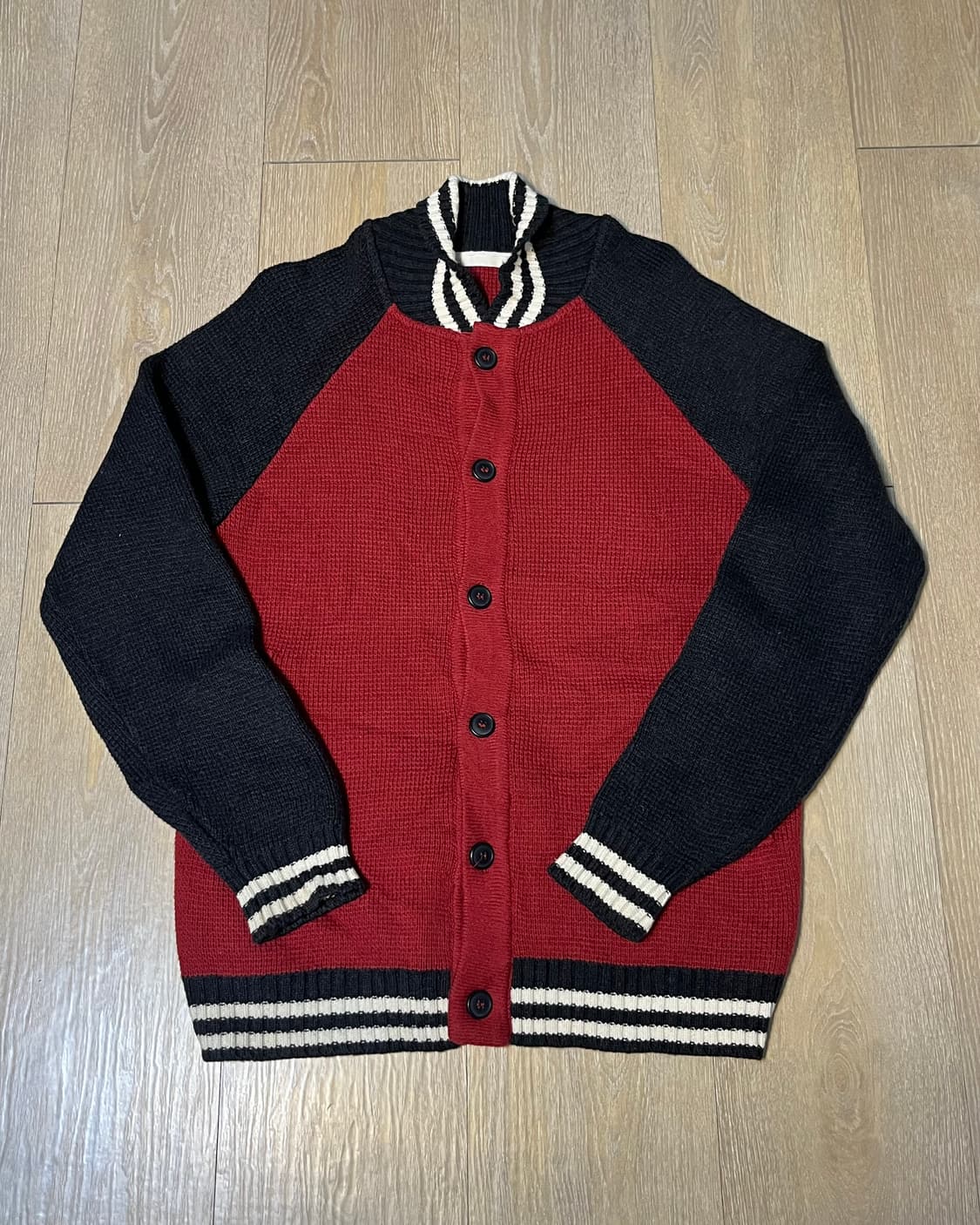 바시티 니트 가디건 상품이미지1