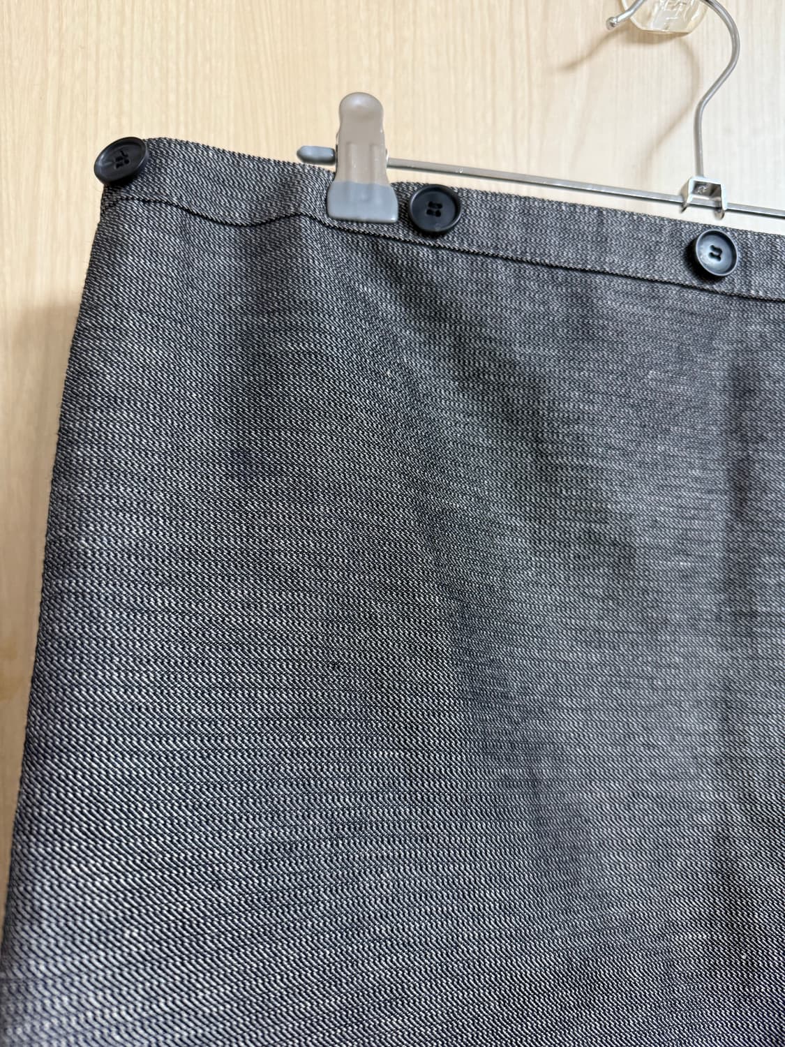 0tape 공테잎 FRINGE BUTTON SKIRT GRAY 상품이미지6
