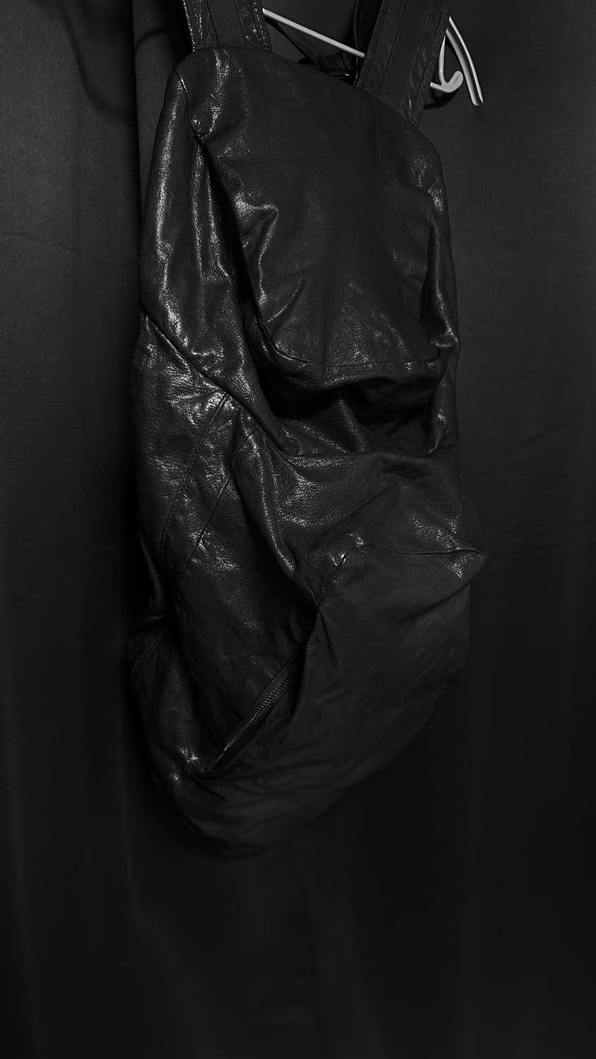 율리우스 고트레더 백팩 L 상품이미지1