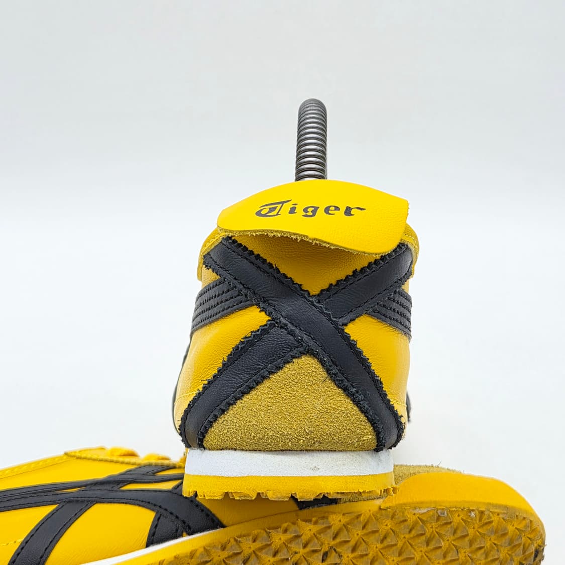 오니츠카 타이거 멕시코 66 옐로우 블랙 (28.25) 상품이미지2