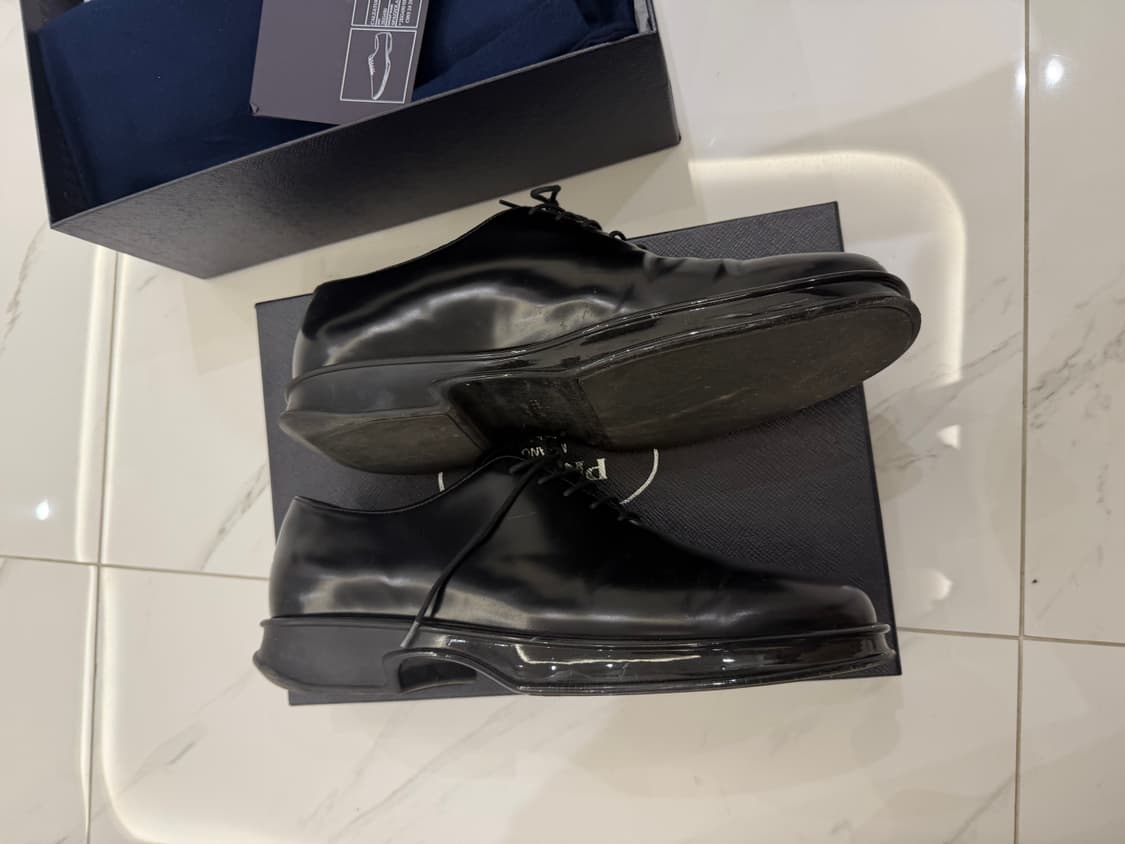 프라다 컬렉션 로고 텅 레더 레이스업슈즈 [9] 상품이미지5