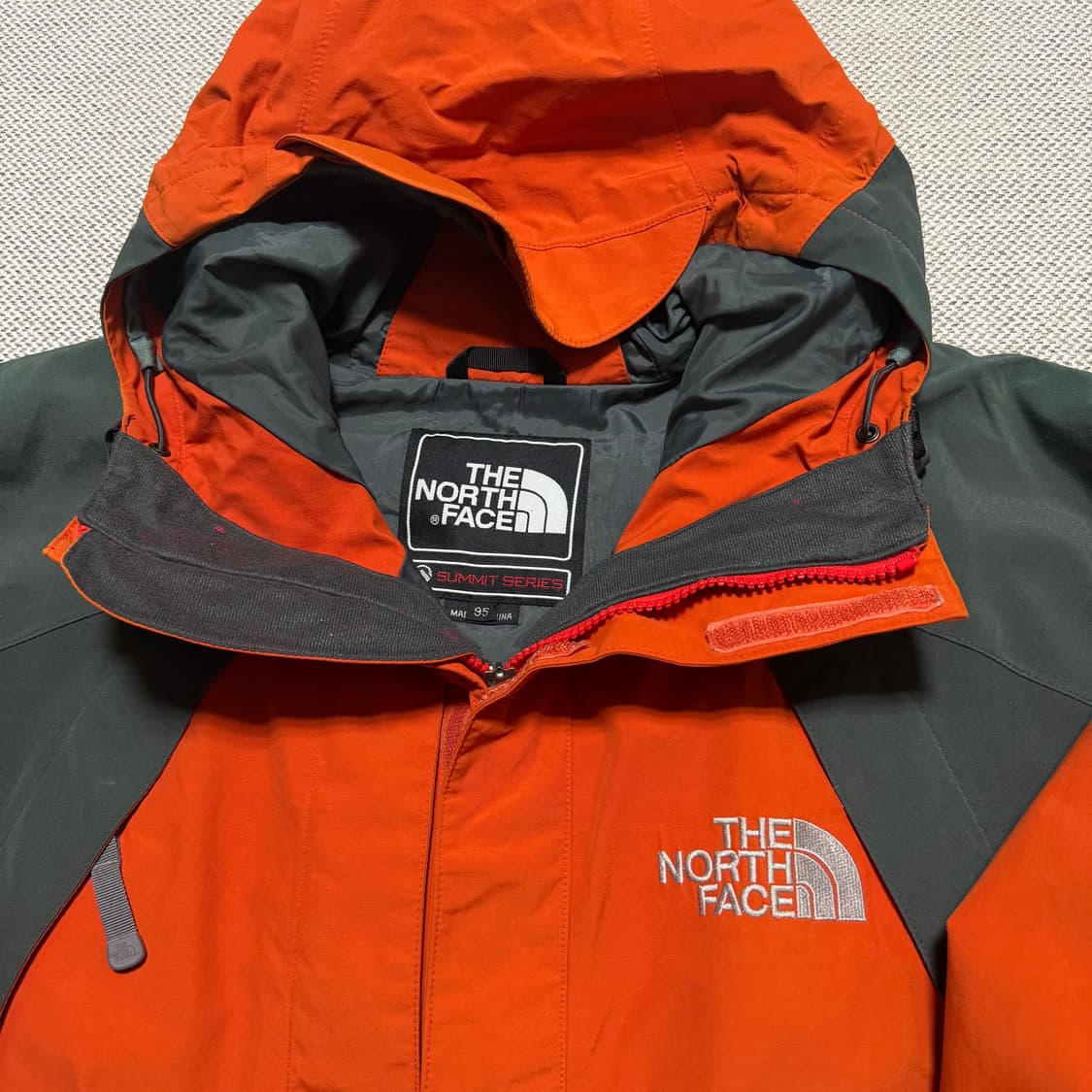 노스페이스 써밋시리즈 고어텍스 마운틴 자켓 상품이미지4