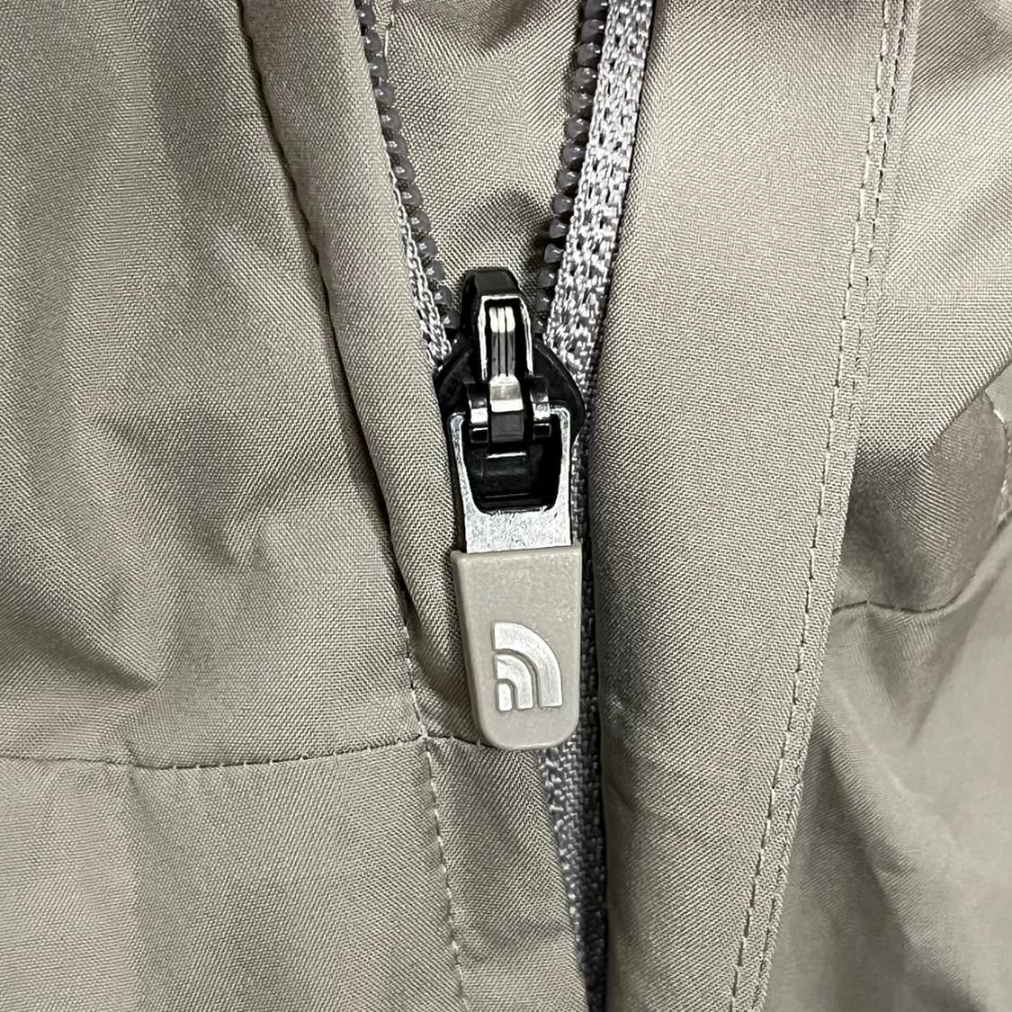 [정품/2XL] 노스페이스 바람막이 자켓 그레이 b8 상품이미지8