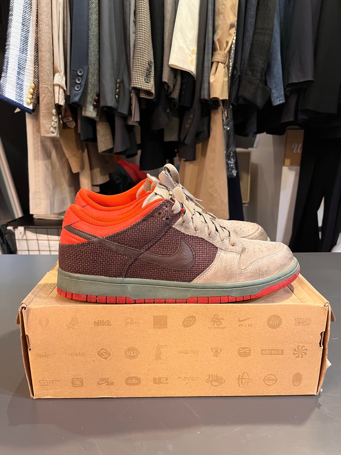 나이키 덩크 로우 CL 리드 볼더(285mm) 상품이미지4