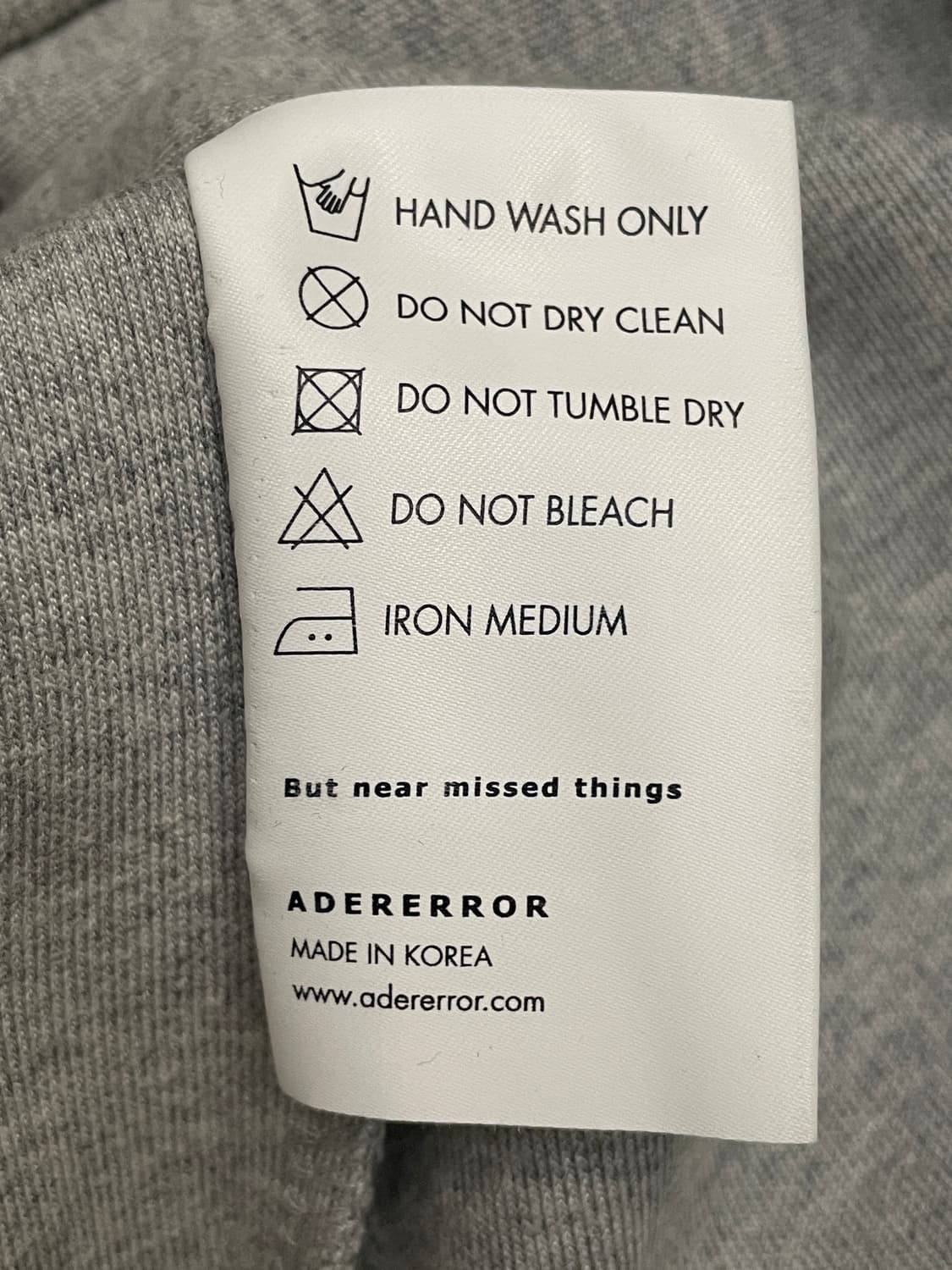 아더에러 메종키츠네 더 블루이스트 스웻셔츠 맨투맨 상품이미지4