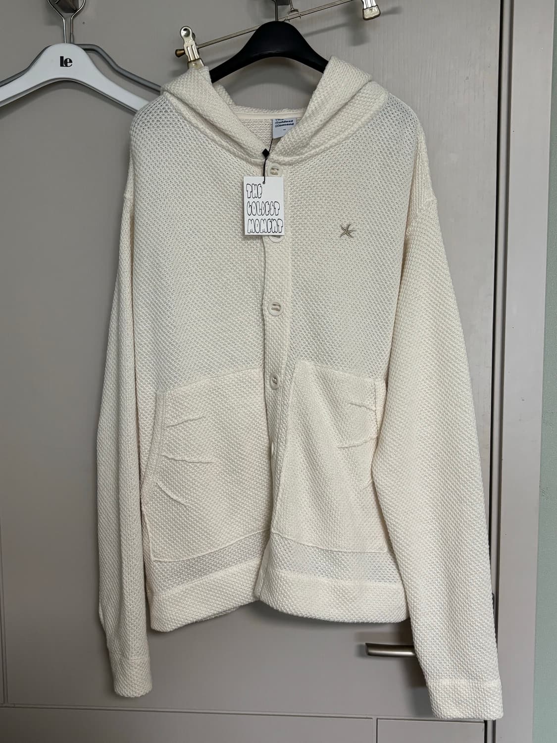 더콜디스트모먼트 TCM waffle hooded crop jacket / 상품이미지1