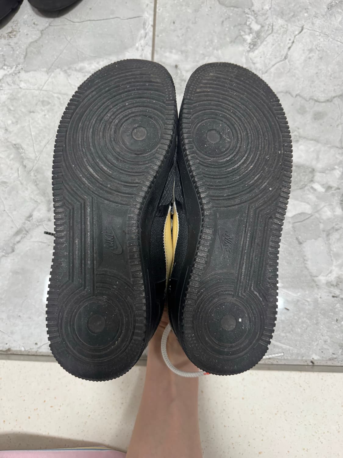 오프화이트 에어포스 블랙 280 상품이미지9