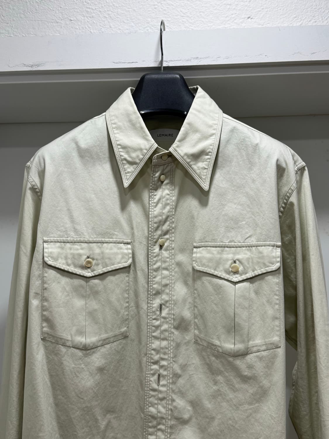 르메르 웨스턴 셔츠 (화이트실버버치 컬러/50사이즈) 상품이미지3