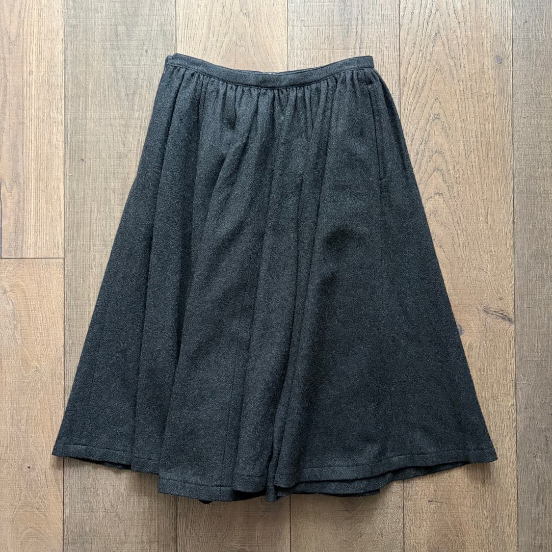 Shirring Volume Wool Skirt 상품이미지9