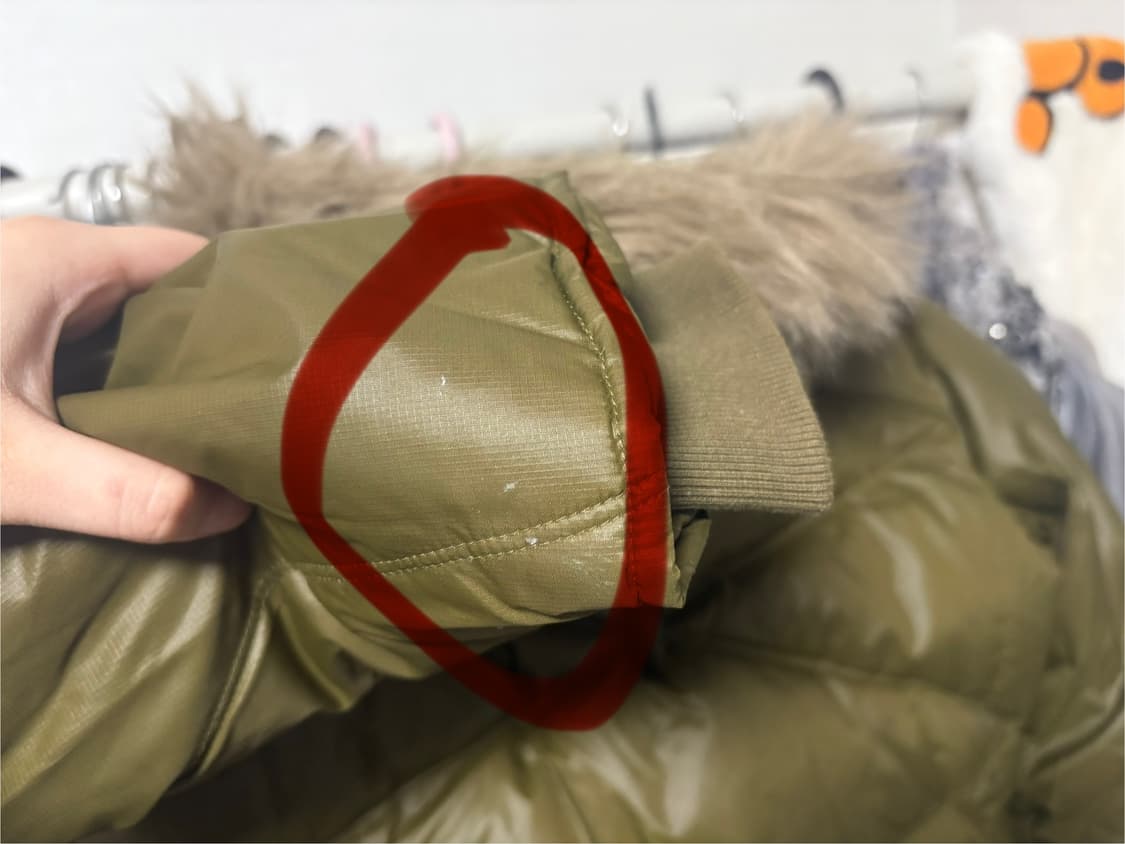 아디다스 카키 퍼 숏패딩 상품이미지4