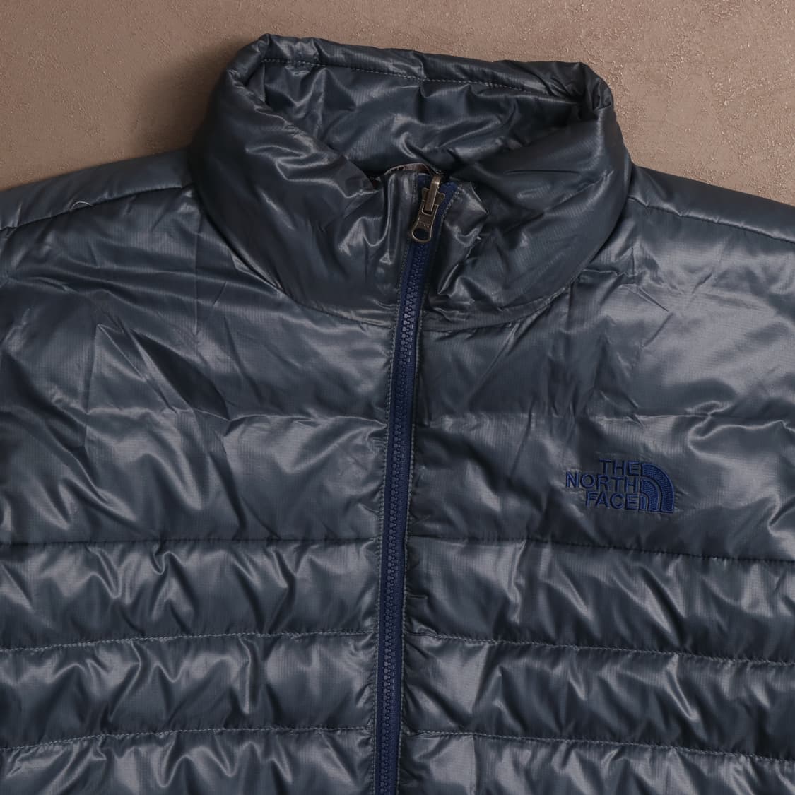 노스페이스 경량 유광 아웃도어 패딩 A1681 상품이미지2