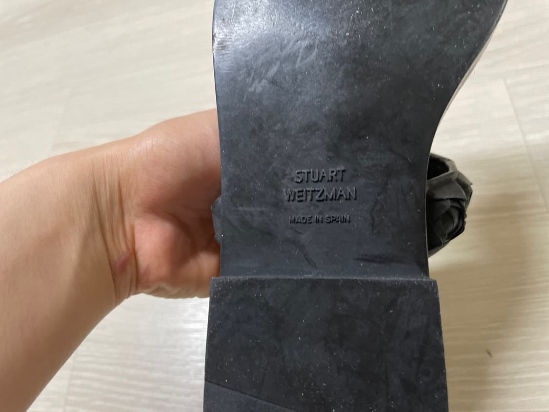STUART WEITZMAN 블랙 샌들 상품이미지9