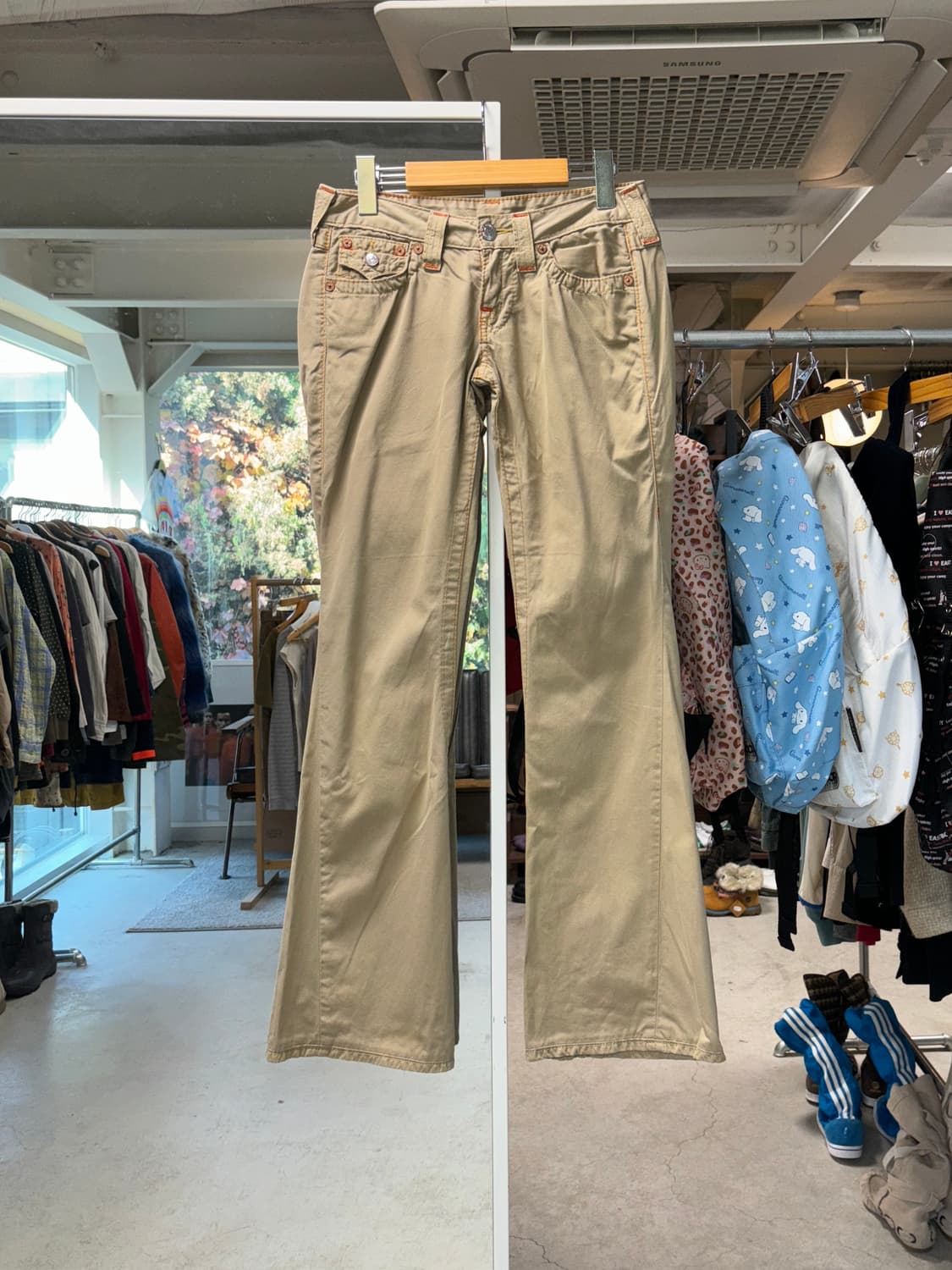 트루릴리전 코튼 플레어팬츠 상품이미지1