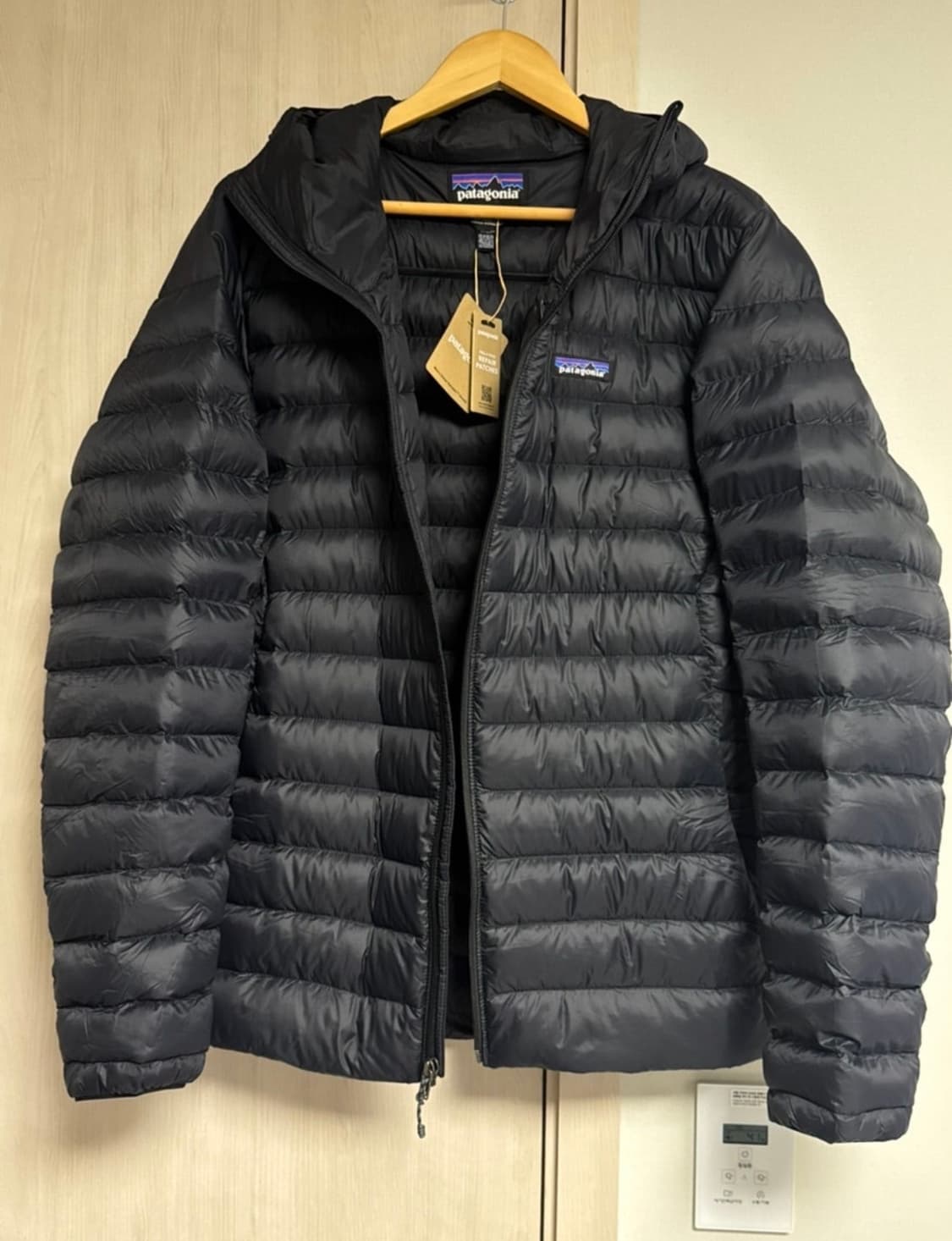(새상품) 25FW파타고니아 다운스웨터 블랙 L 상품이미지1