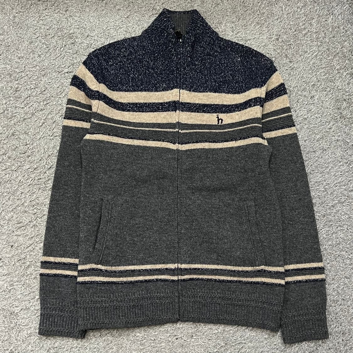 [95] 헤지스 니트집업 상품이미지2