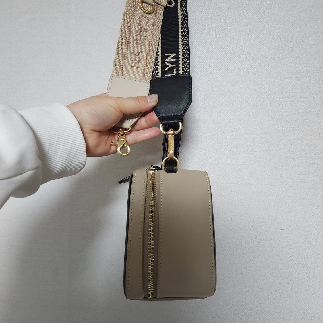 미사용 칼린 소가죽 크로스백 상품이미지4