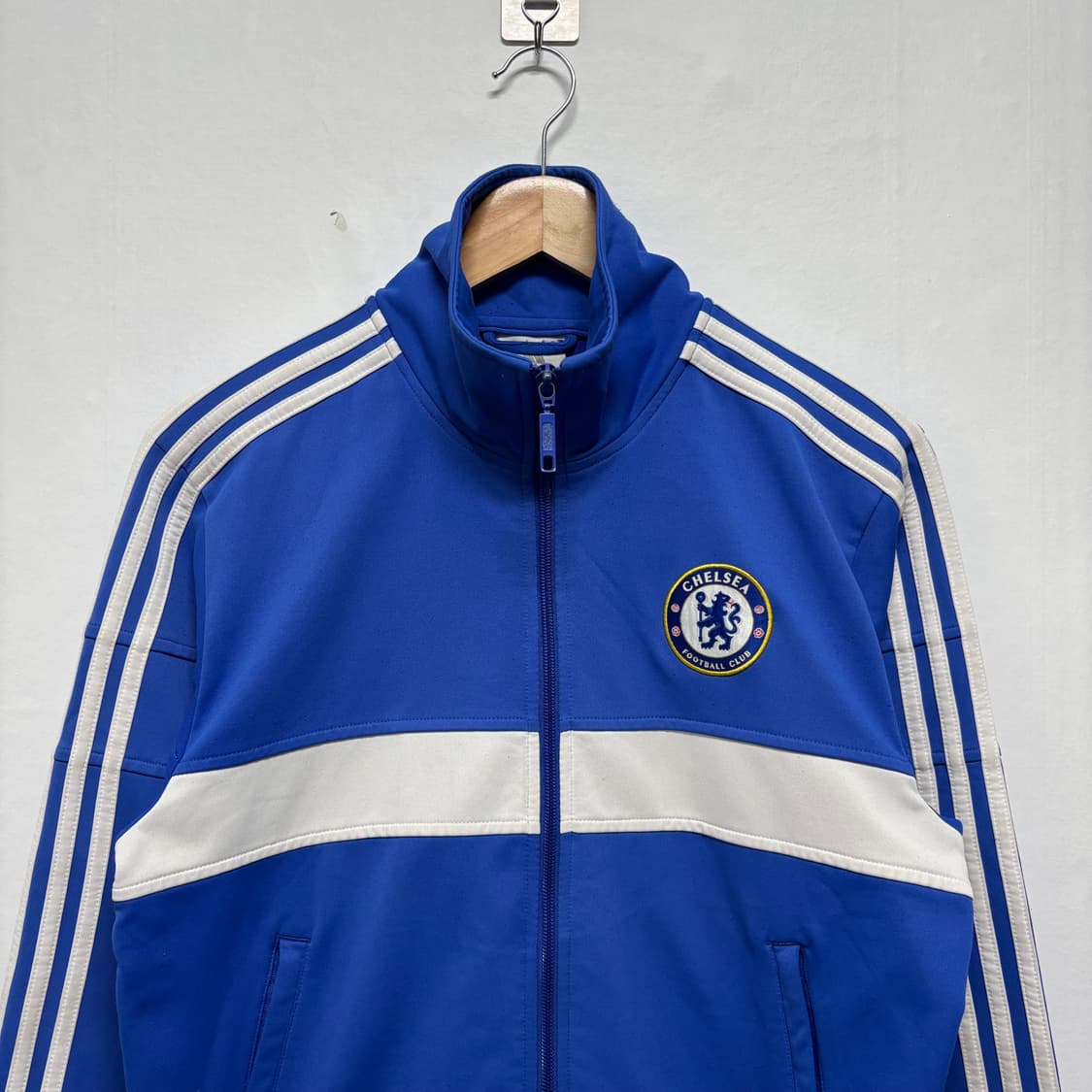 아디다스 첼시 파랑 트랙탑 상품이미지2