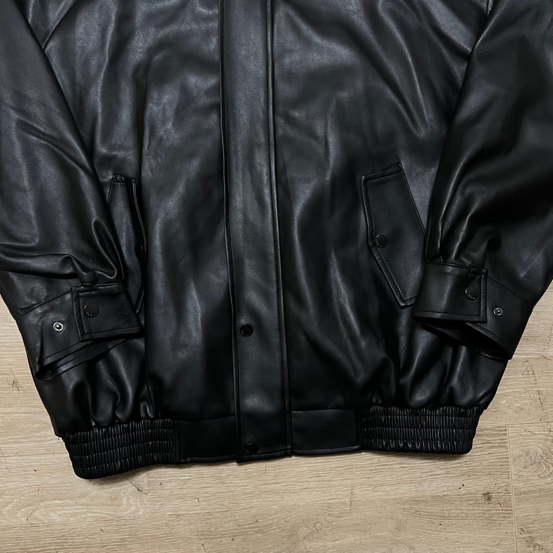 레이디볼륨 여성 봄버핏 비건 레더 라이더 가죽자켓 [블랙] FREE 상품이미지3