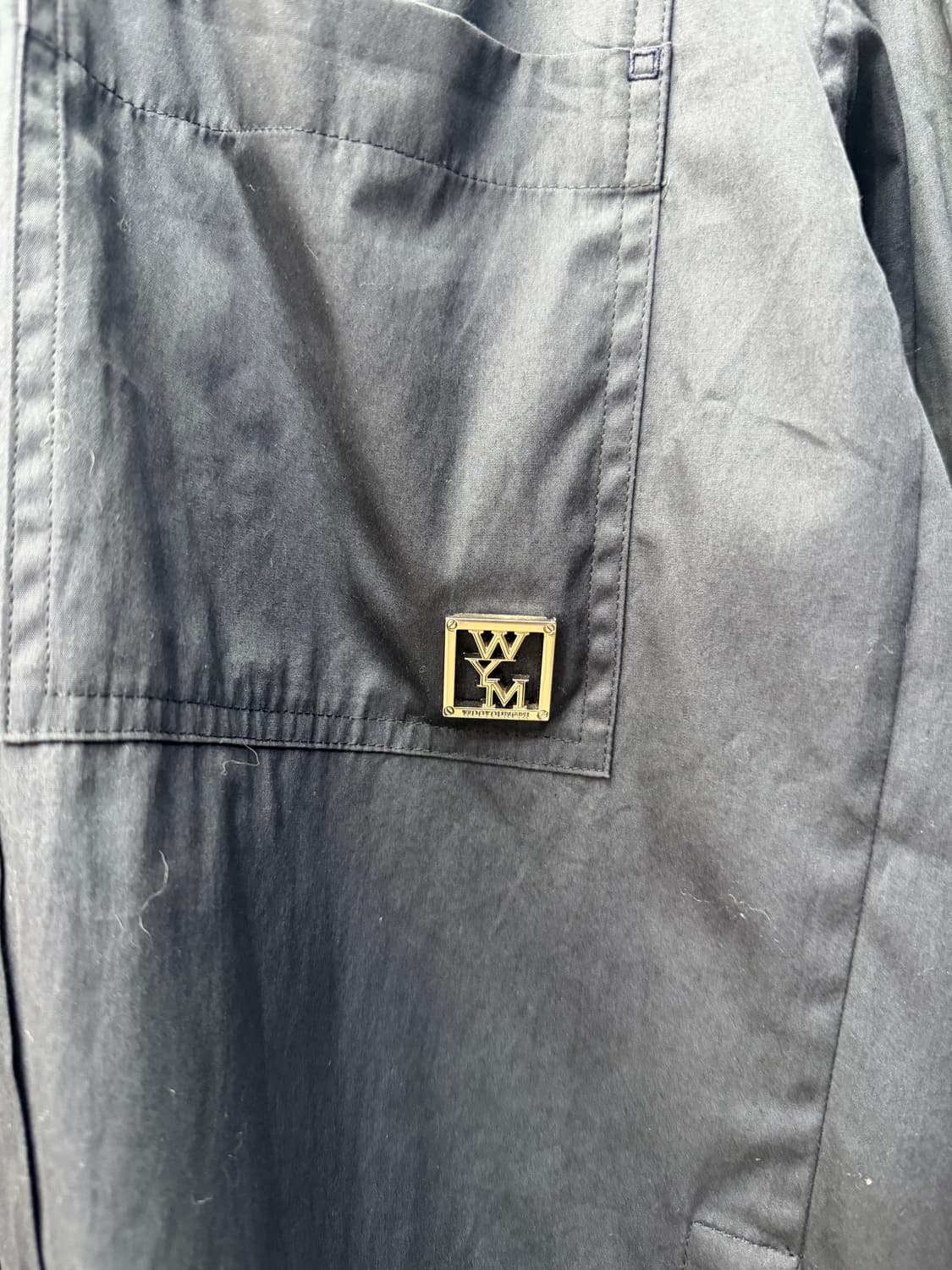 정품) 우영미 22ss 여성 루즈핏 백로고 셔츠 38 상품이미지4