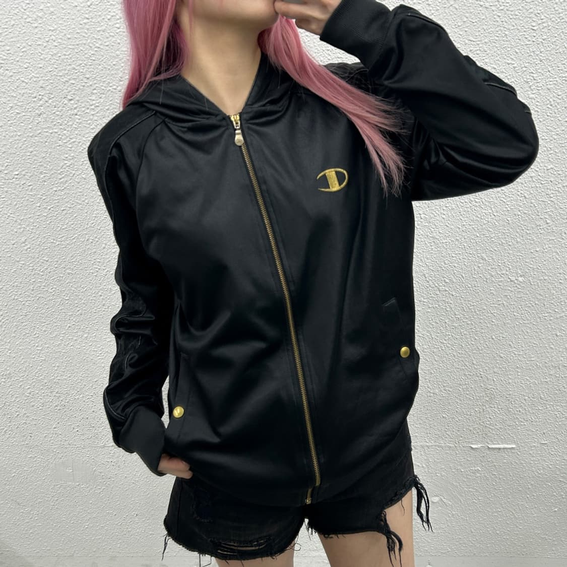 챔피언 골드 배색 호피라인 블랙 새틴 후드집업 L 상품이미지2