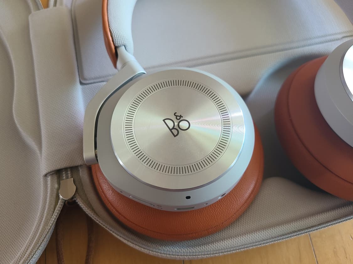 뱅앤올룹슨 Beoplay HX 팀버 무선 헤드폰 상품이미지6