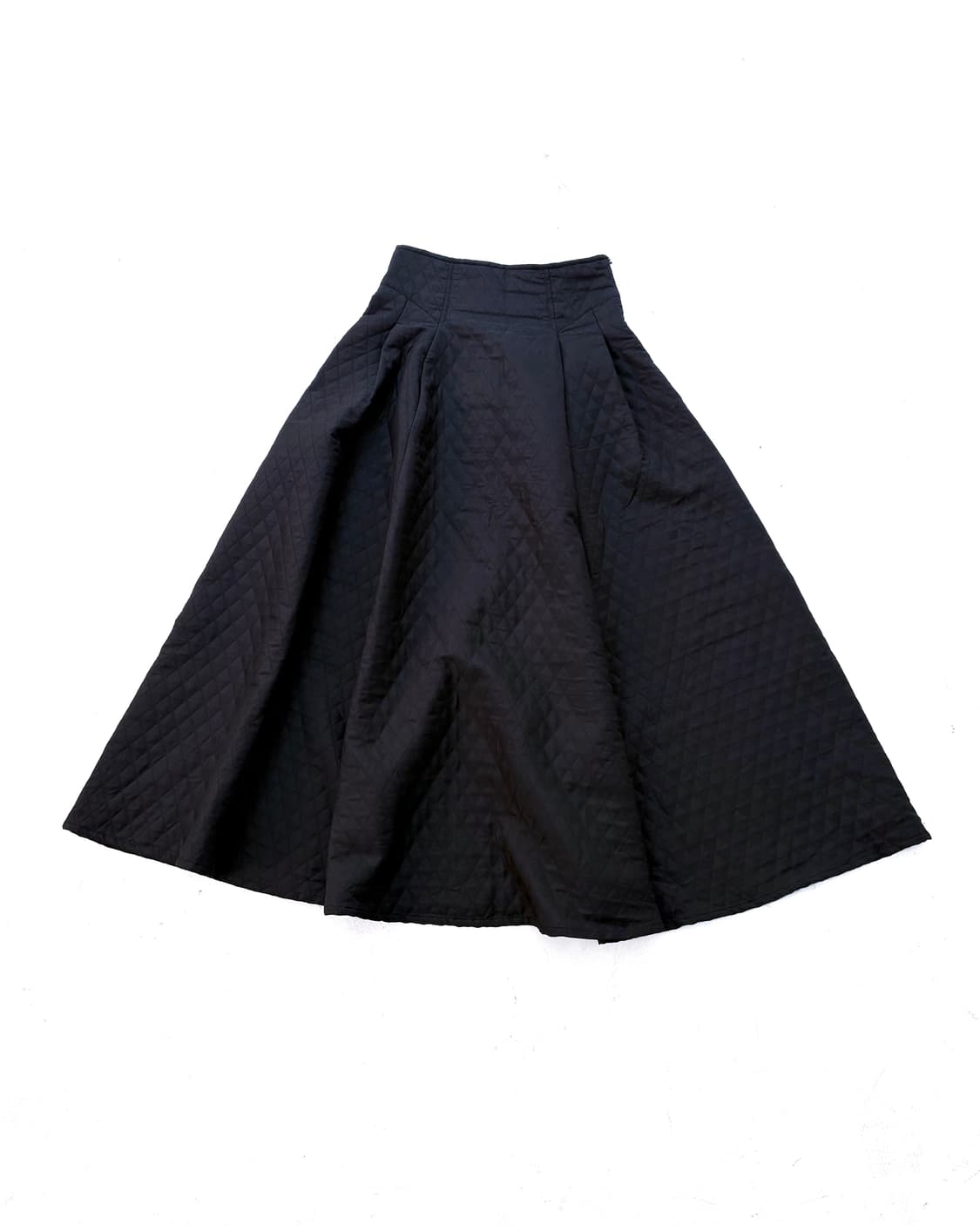 Embossed padded long flare maxi skirt 상품이미지4