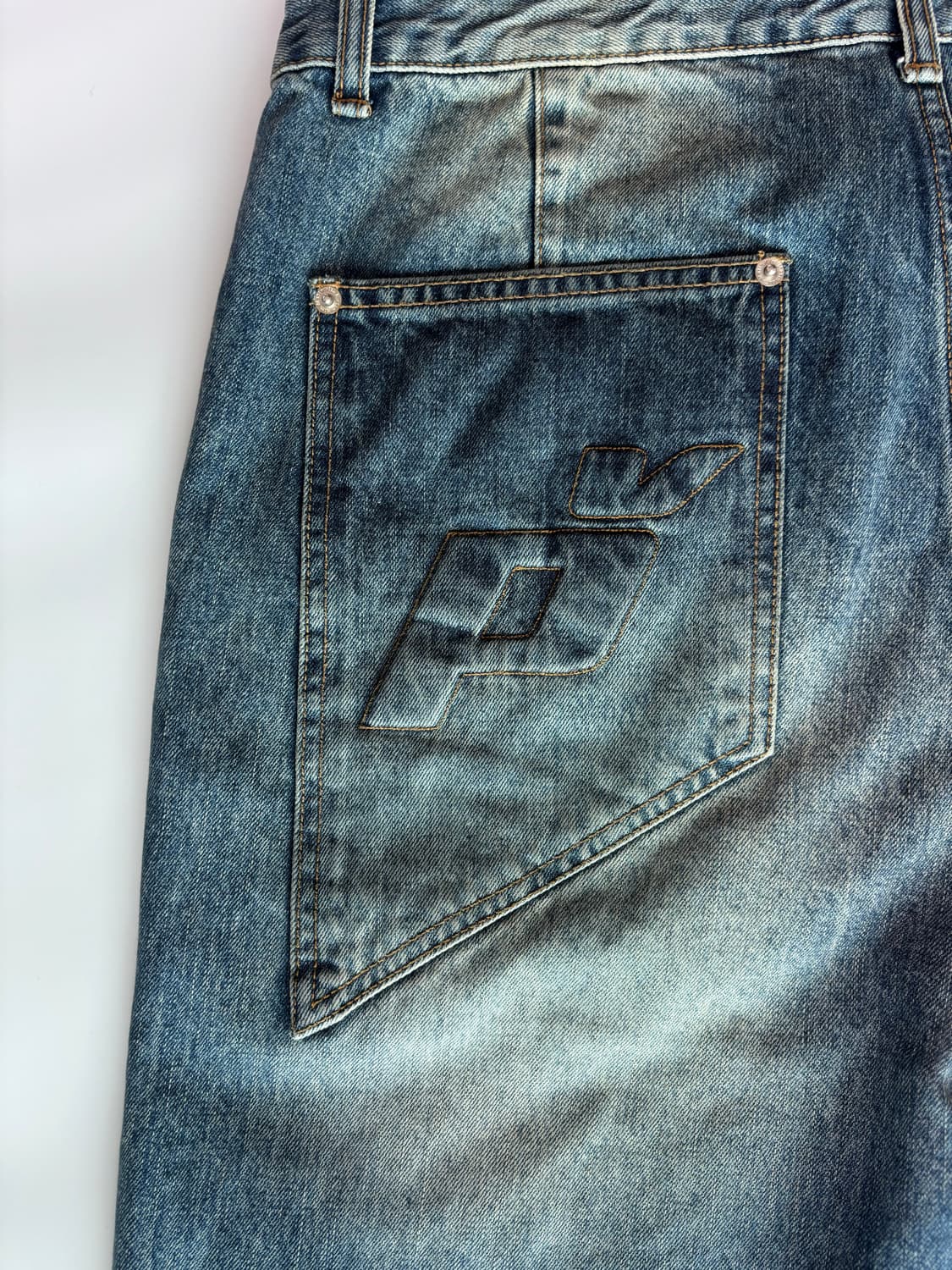 [Matin Kim] 마틴킴 로고 자수 와이드 워싱 데님 팬츠 상품이미지7