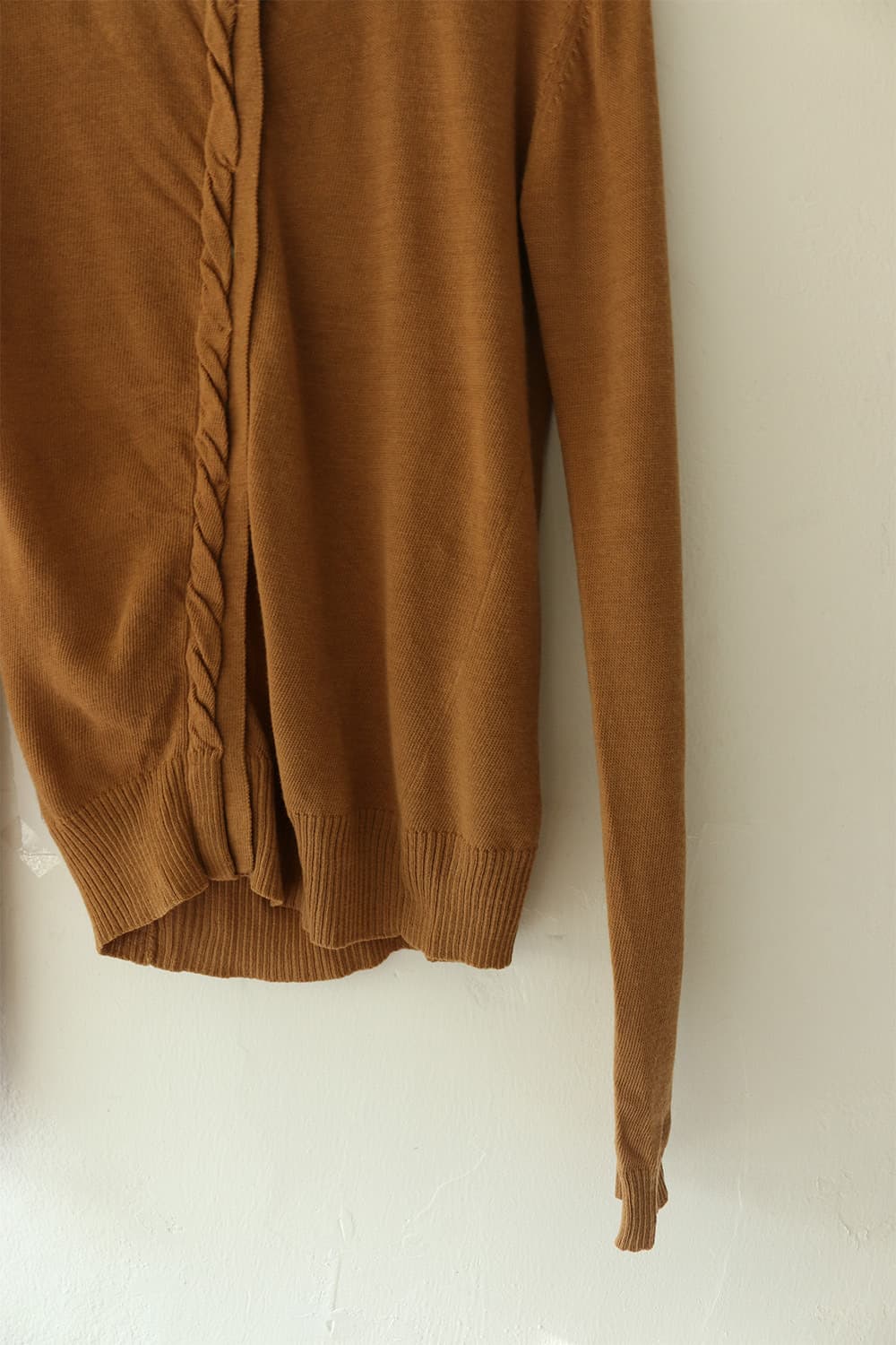 요시콘도 사선 케이블 가디건 상품이미지6