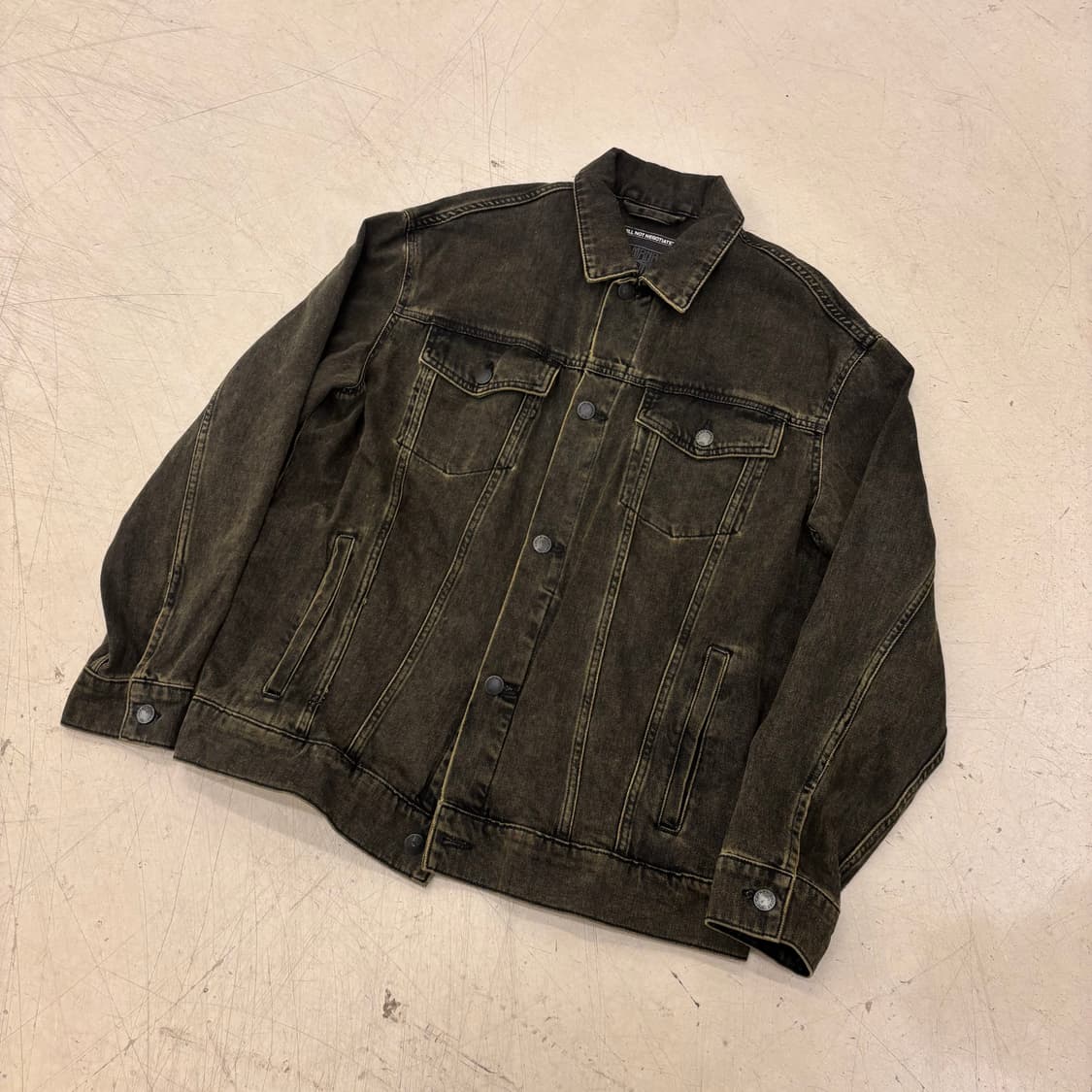 칩먼데이스톡홀롬 워싱 데님 자켓 상품이미지1