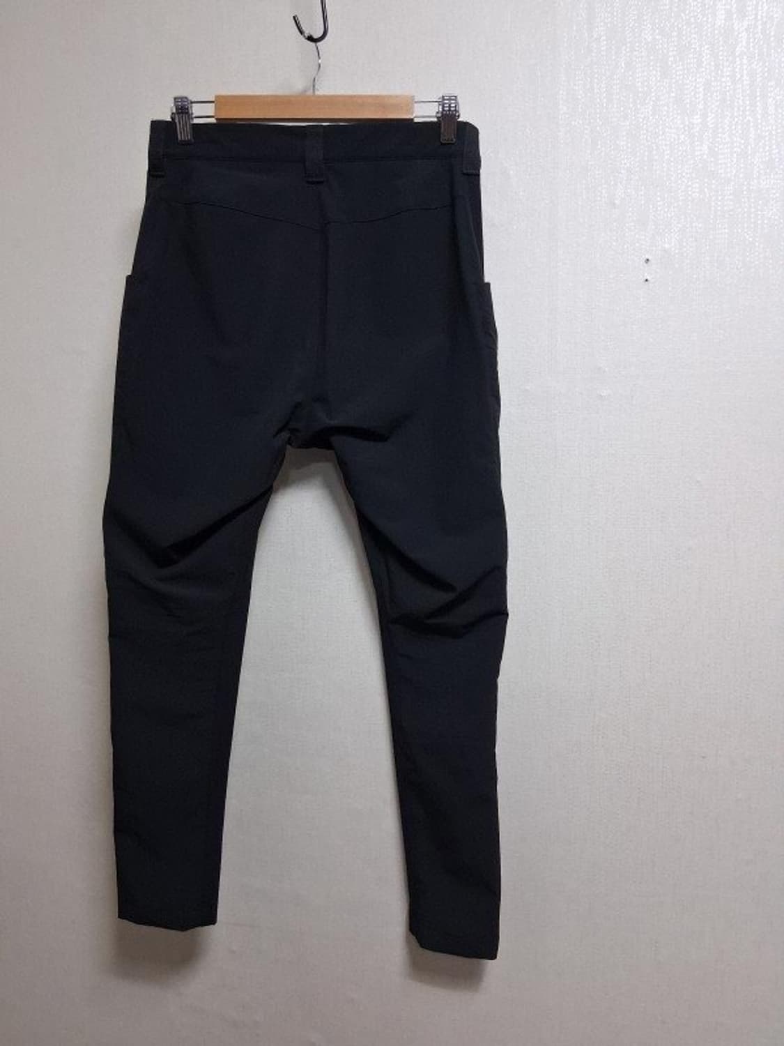 ADIDAS TERREX 팬츠 블랙 슬림형 남성 29 30
원산지 베트남 상품이미지2