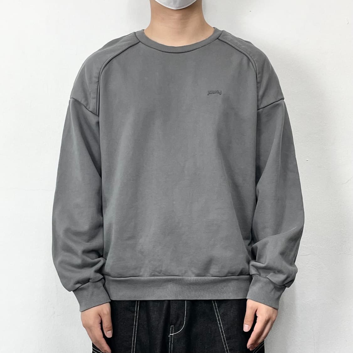 JUUN.J 준지 20FW 엠브로이더리 레터링 맨투맨 상품이미지1