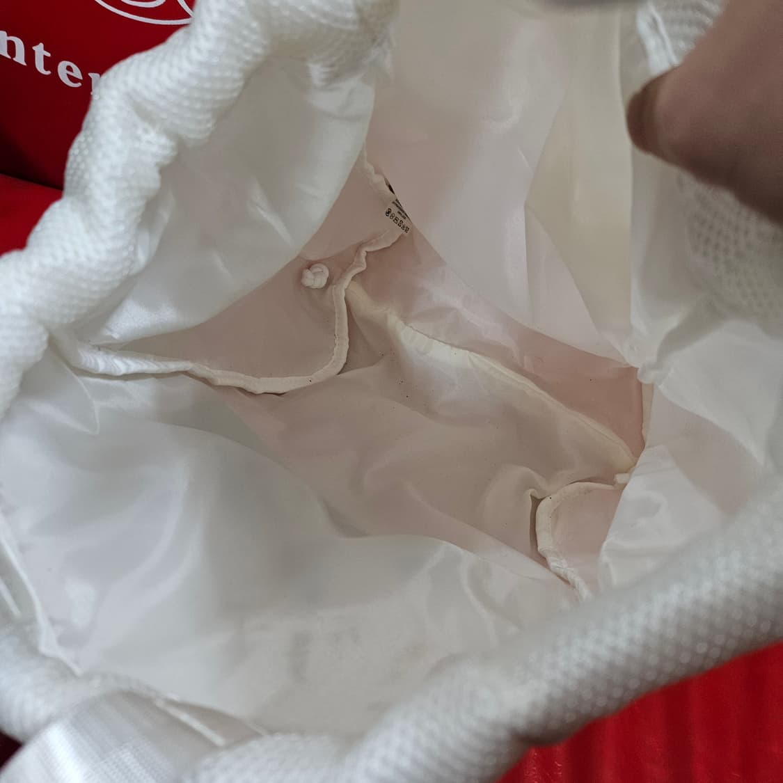 라코스테(Lacoste) 시그니처 빅로고 메쉬드 토트백 + 백팩 상품이미지6