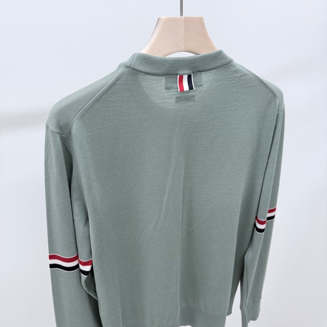 [S+급/3] 톰브라운 암밴드 메리노 울 니트 그린 상품이미지6