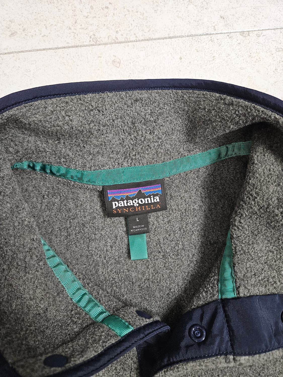 파타고니아 신칠라 L 니켈 네이비 상품이미지4