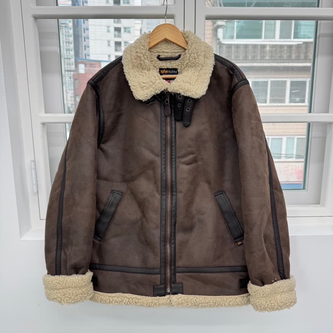 알파인더스트리 무스탕 상품이미지1