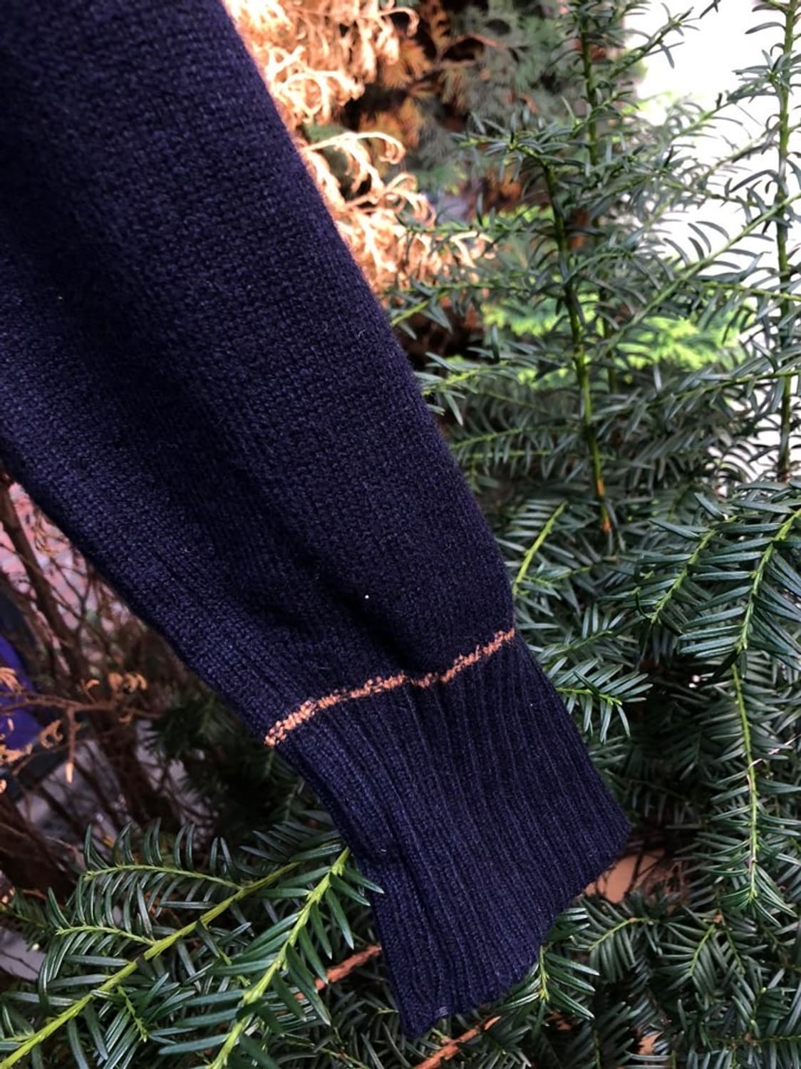 랑방 브이넥 니트 상품이미지4