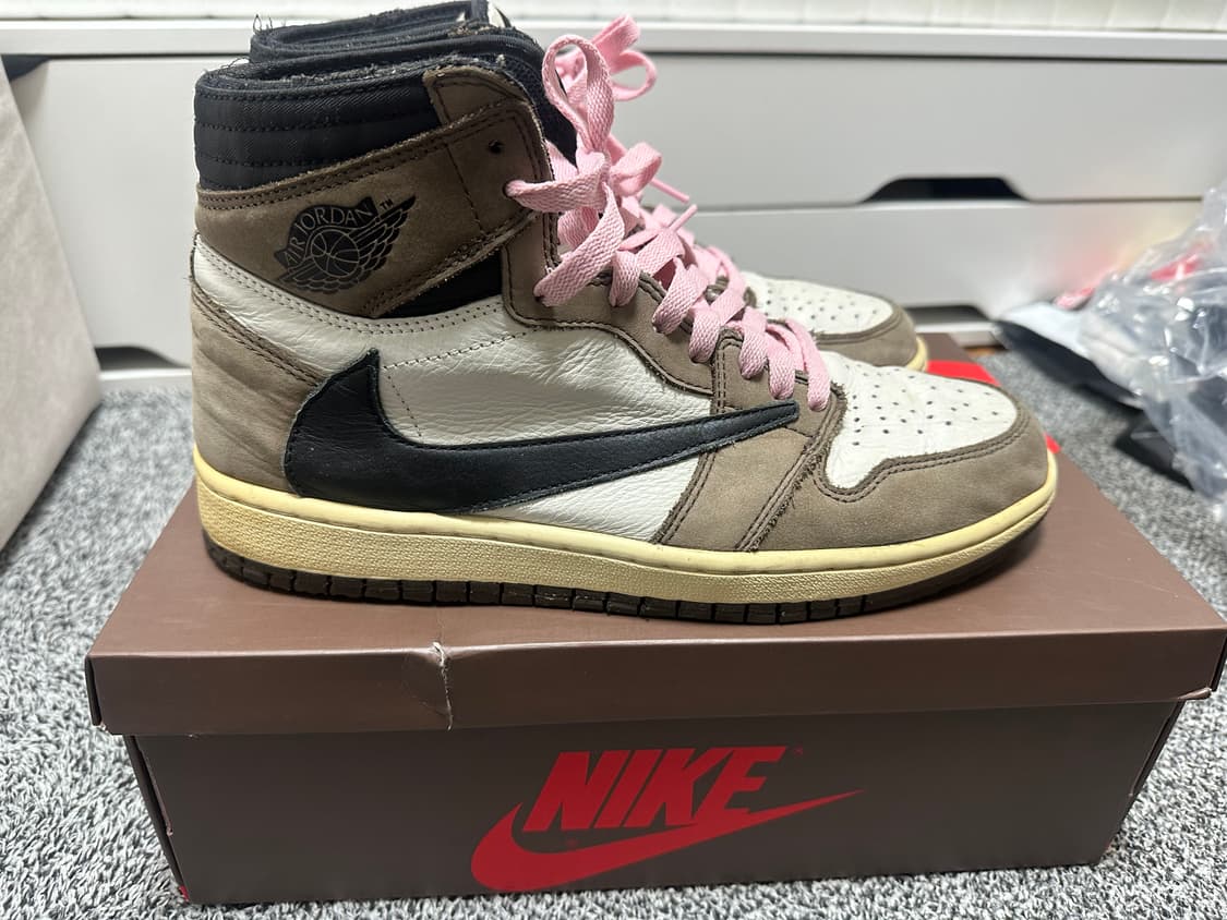 (285)나이키 에어조던1 트래비스 스캇 모카 하이 상품이미지1