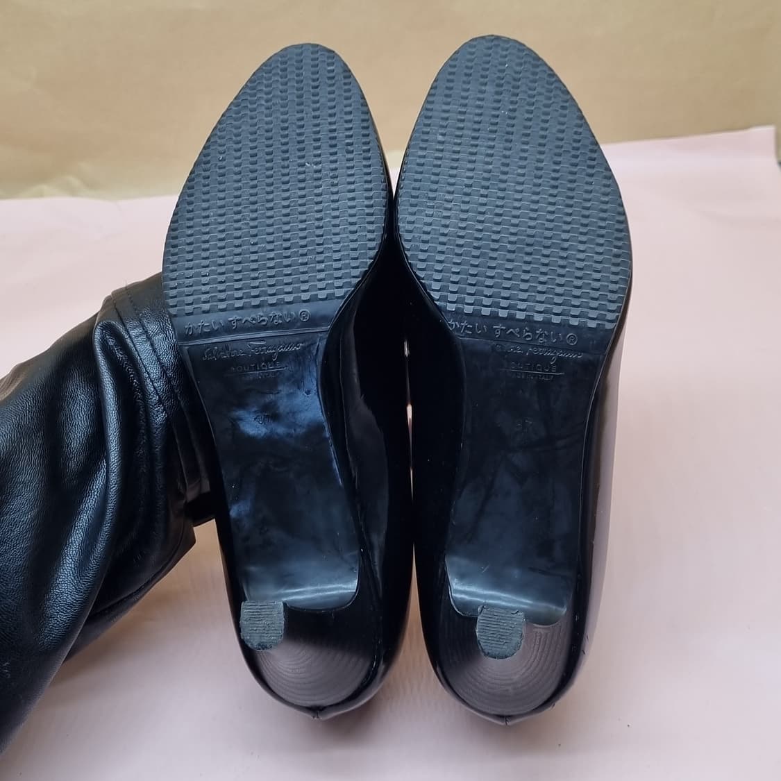 페라가모 여성펌프스힐37 240 굽7  상품이미지3