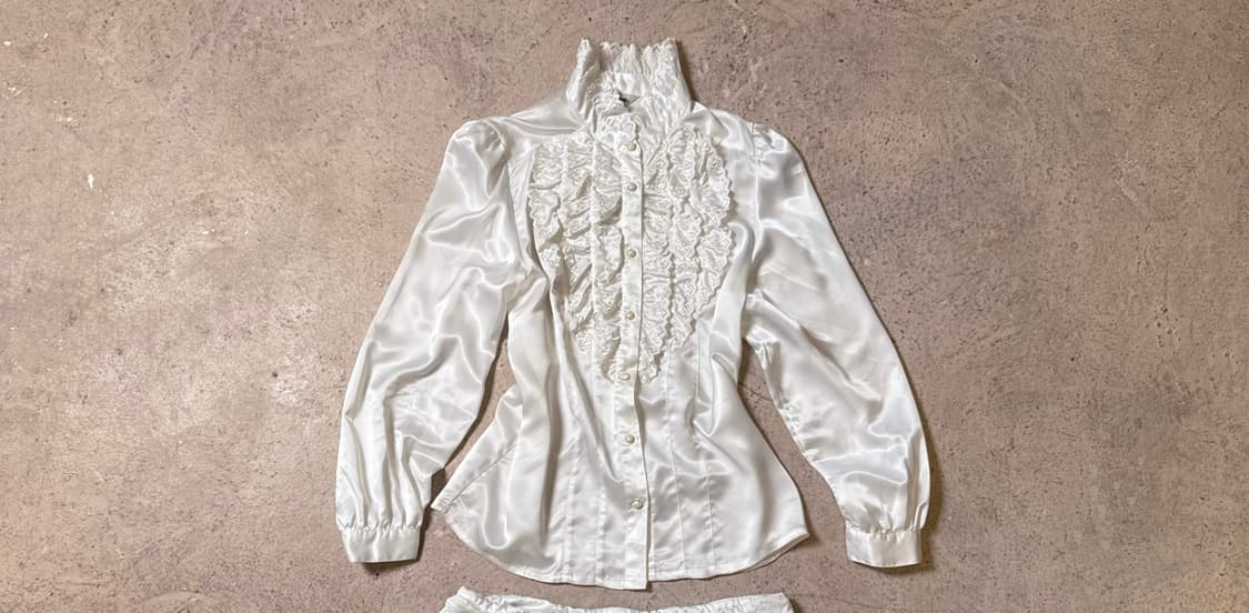 새틴 블라우스 상품이미지1