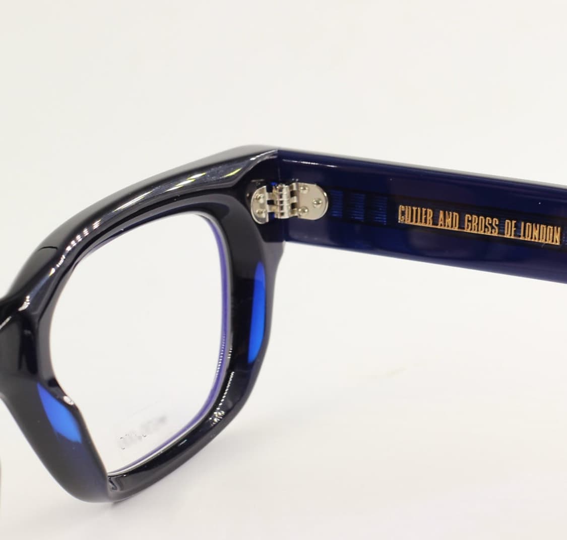 커틀러앤그로스 1391 01 black on blue 상품이미지4