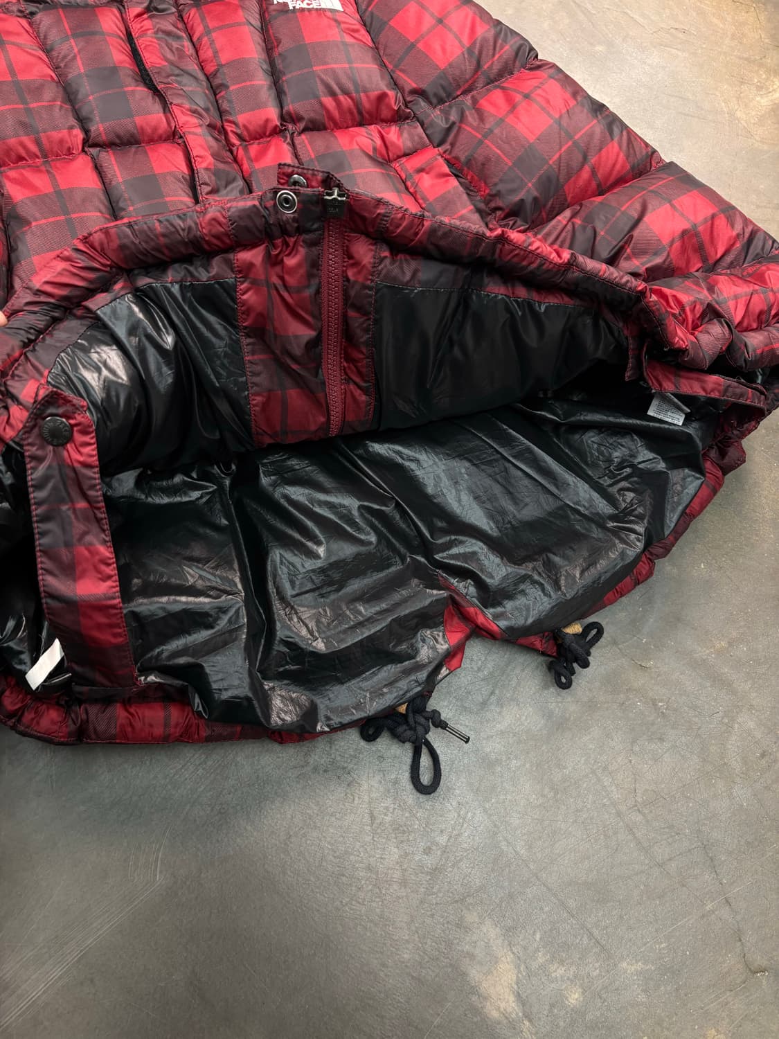 노스페이스 체크 패딩 케이프 상품이미지4