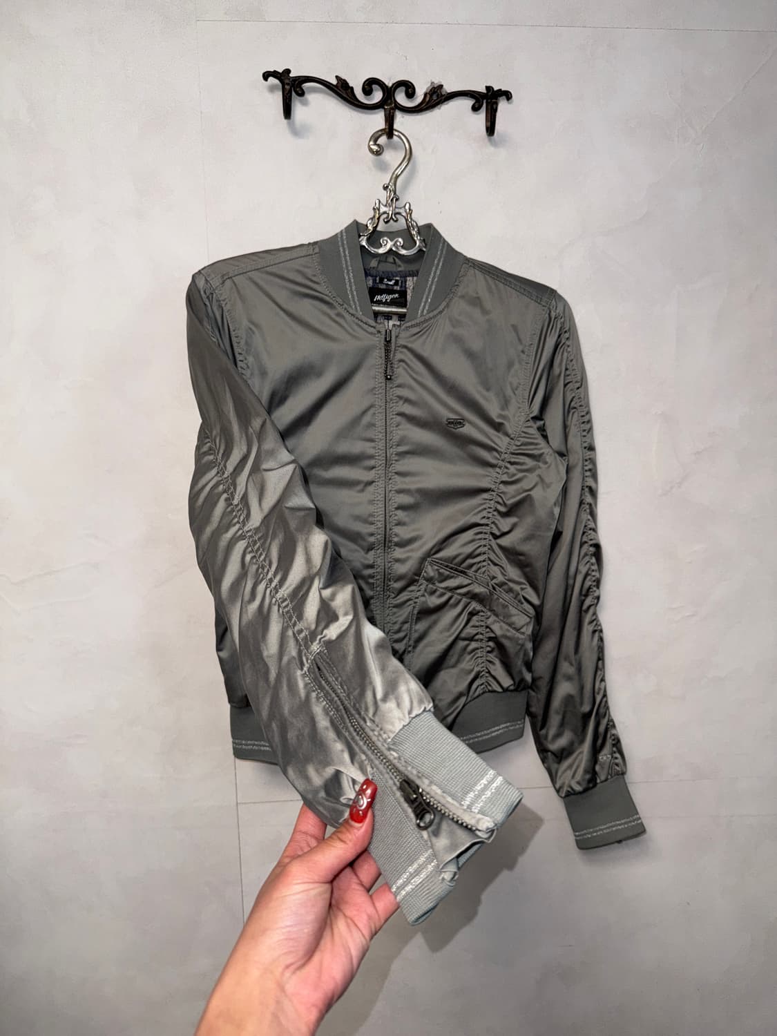 Tommy Hilfiger glossy silver shirring 봄버 상품이미지2