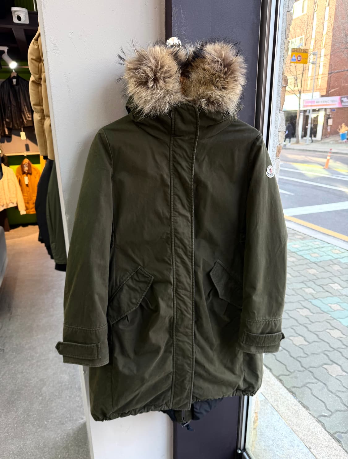 4/ 몽클레어 EVANTHIA 구스다운 퍼 야상 패딩 상품이미지4