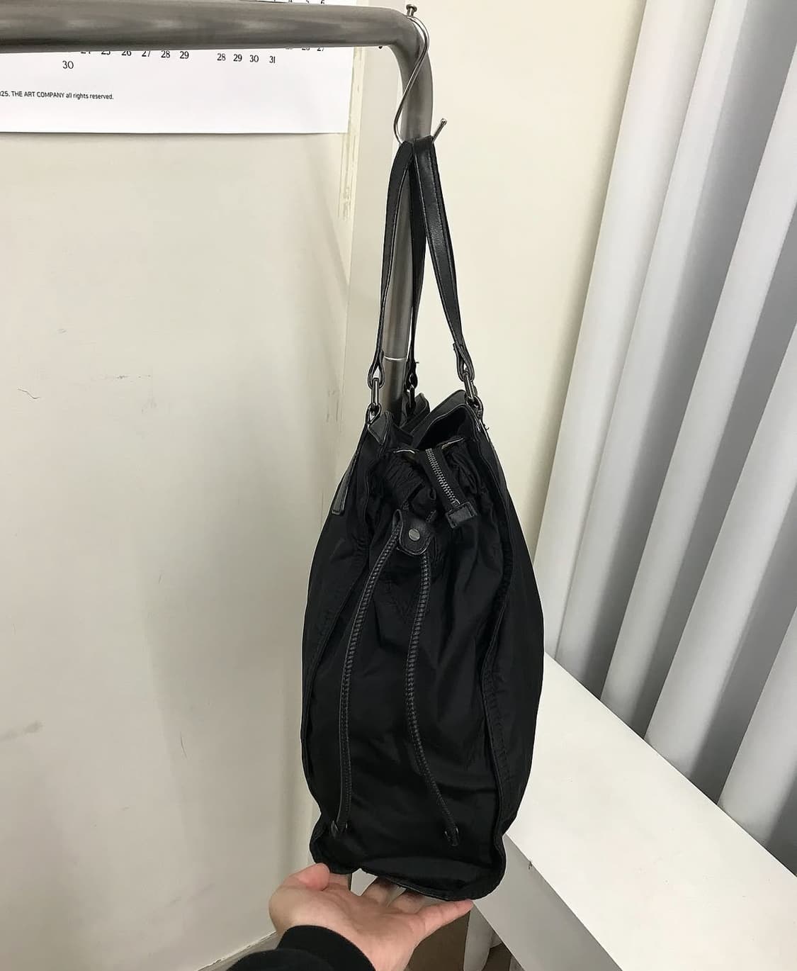 버버리 은장 로고 포코노 쇼퍼백 상품이미지3