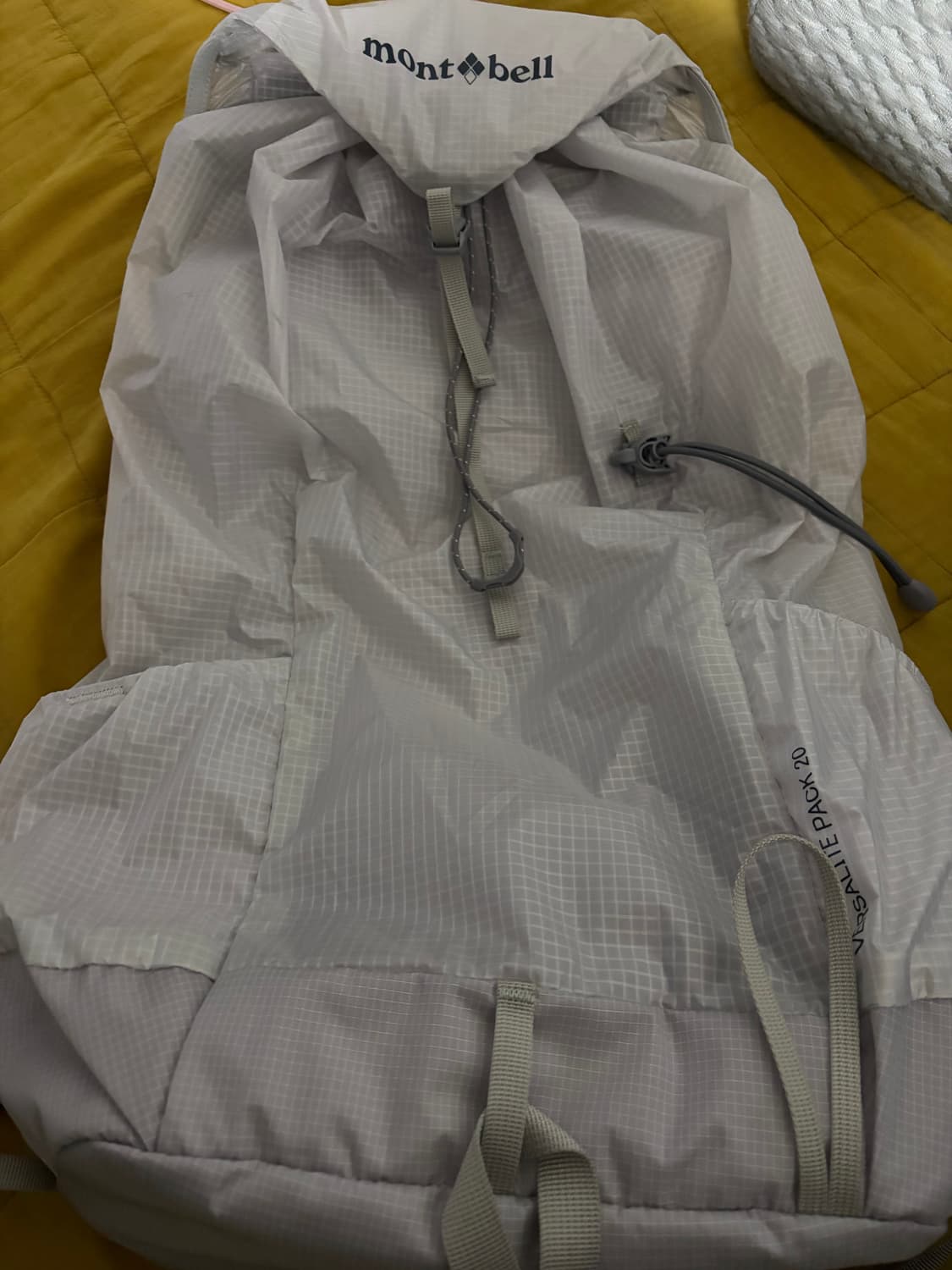 몽벨 버사라이트 팩 20 백팩 아이스 화이트 극미중고 판매 상품이미지1