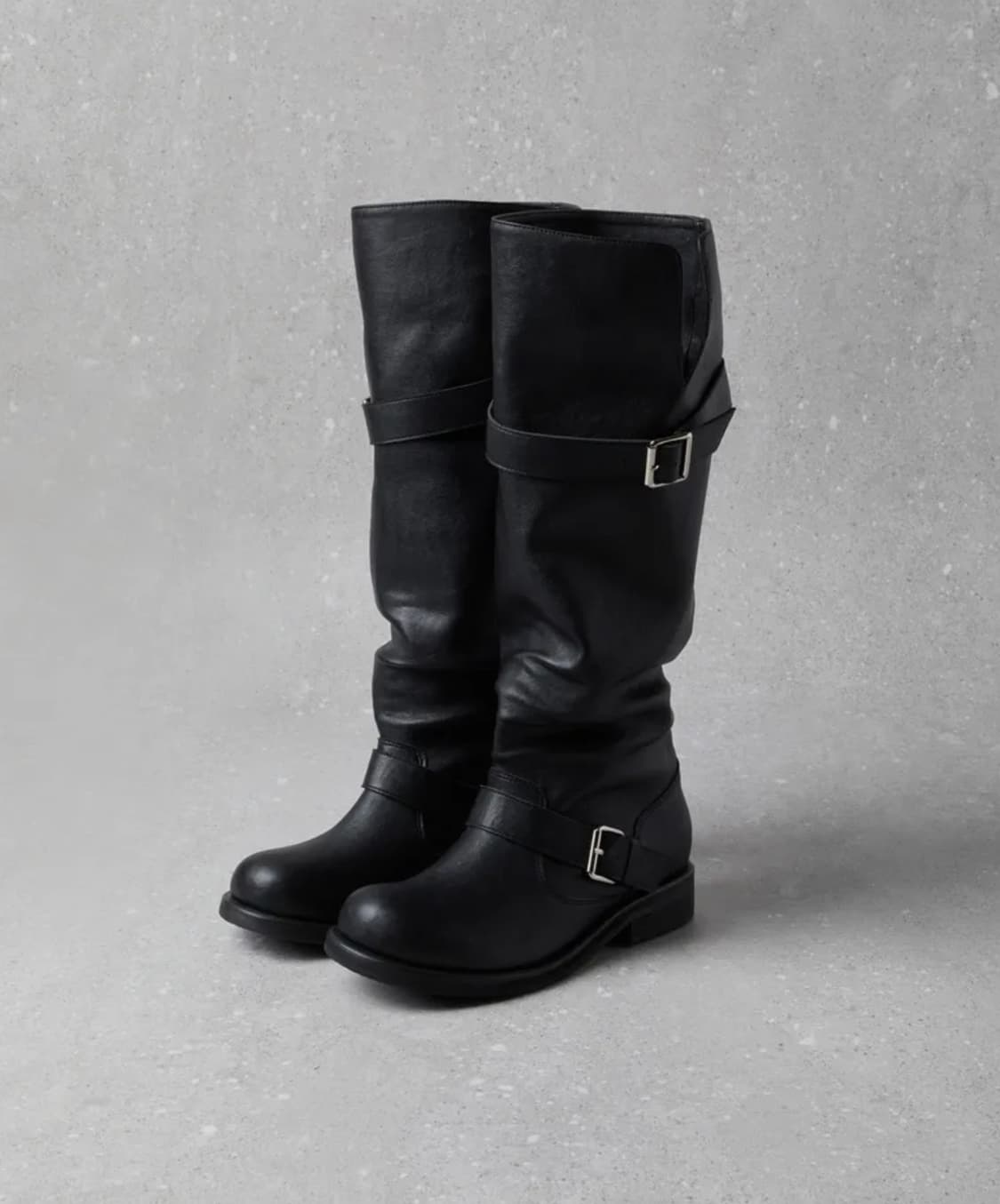 슈콤마보니 버클 슬라우치 롱부츠 상품이미지1