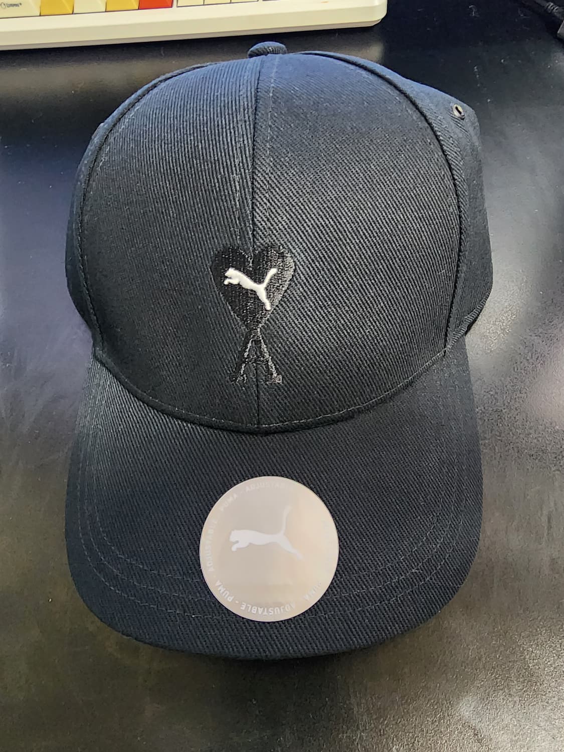 푸마 X 아미 로우 커브 캡 블랙 상품이미지1