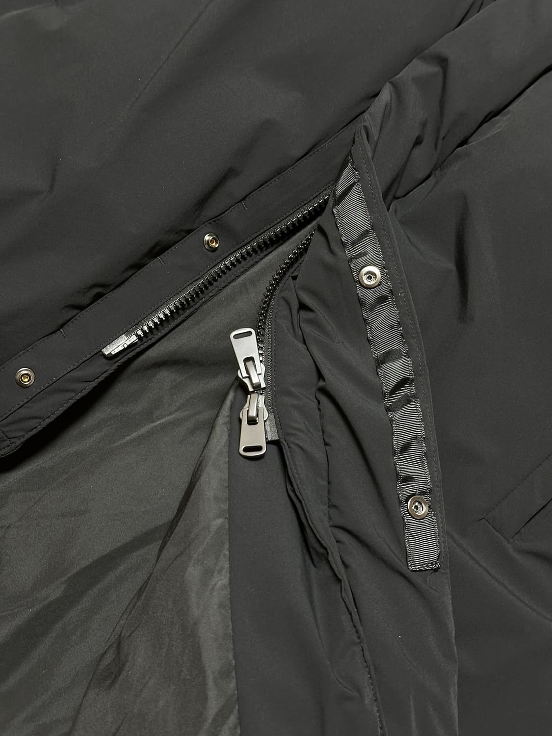 [1회착용] ZARA 자라 남성 간절기 패딩 코트 블랙 상품이미지3