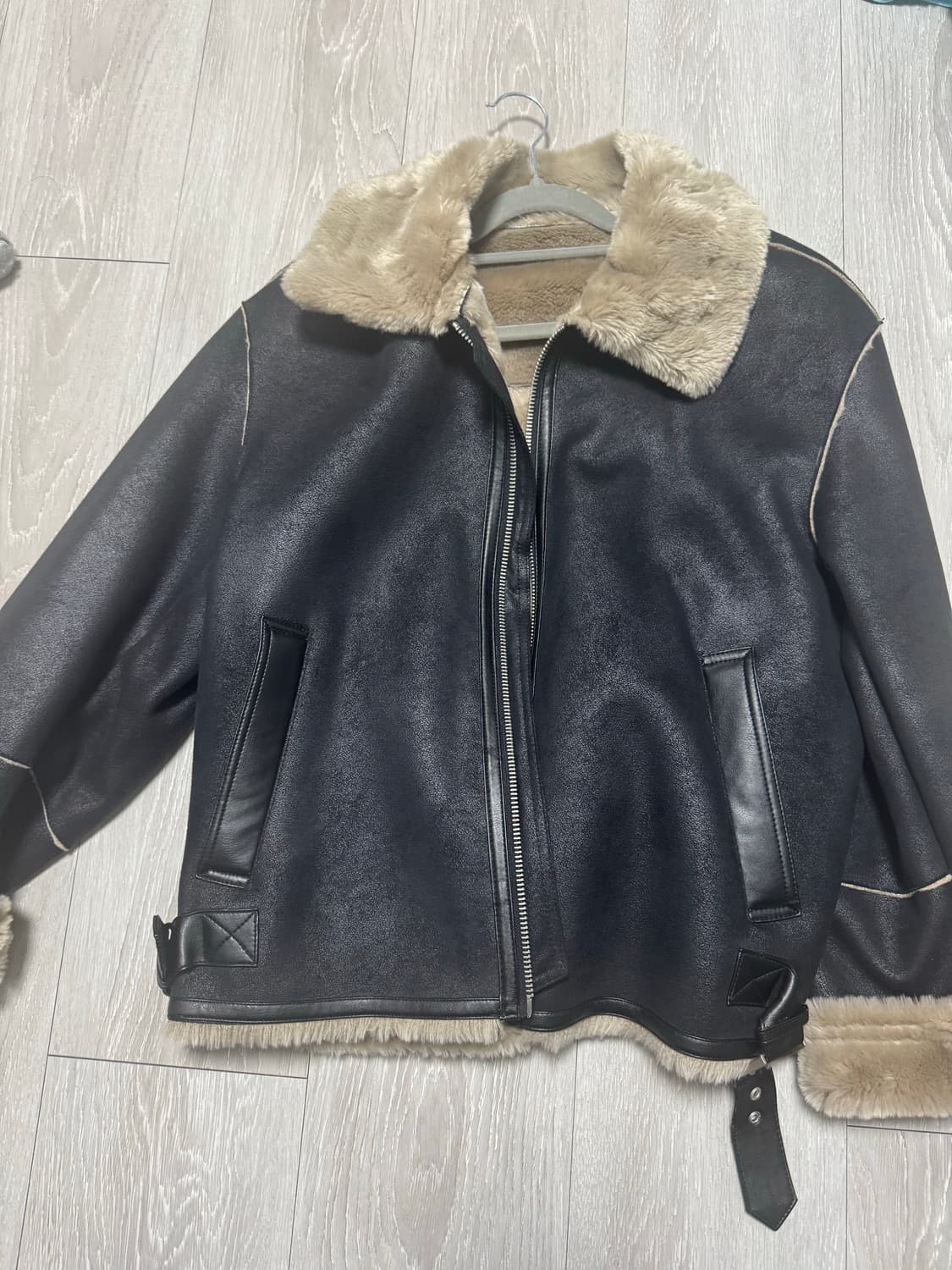 드로우핏 무스탕 상품이미지1