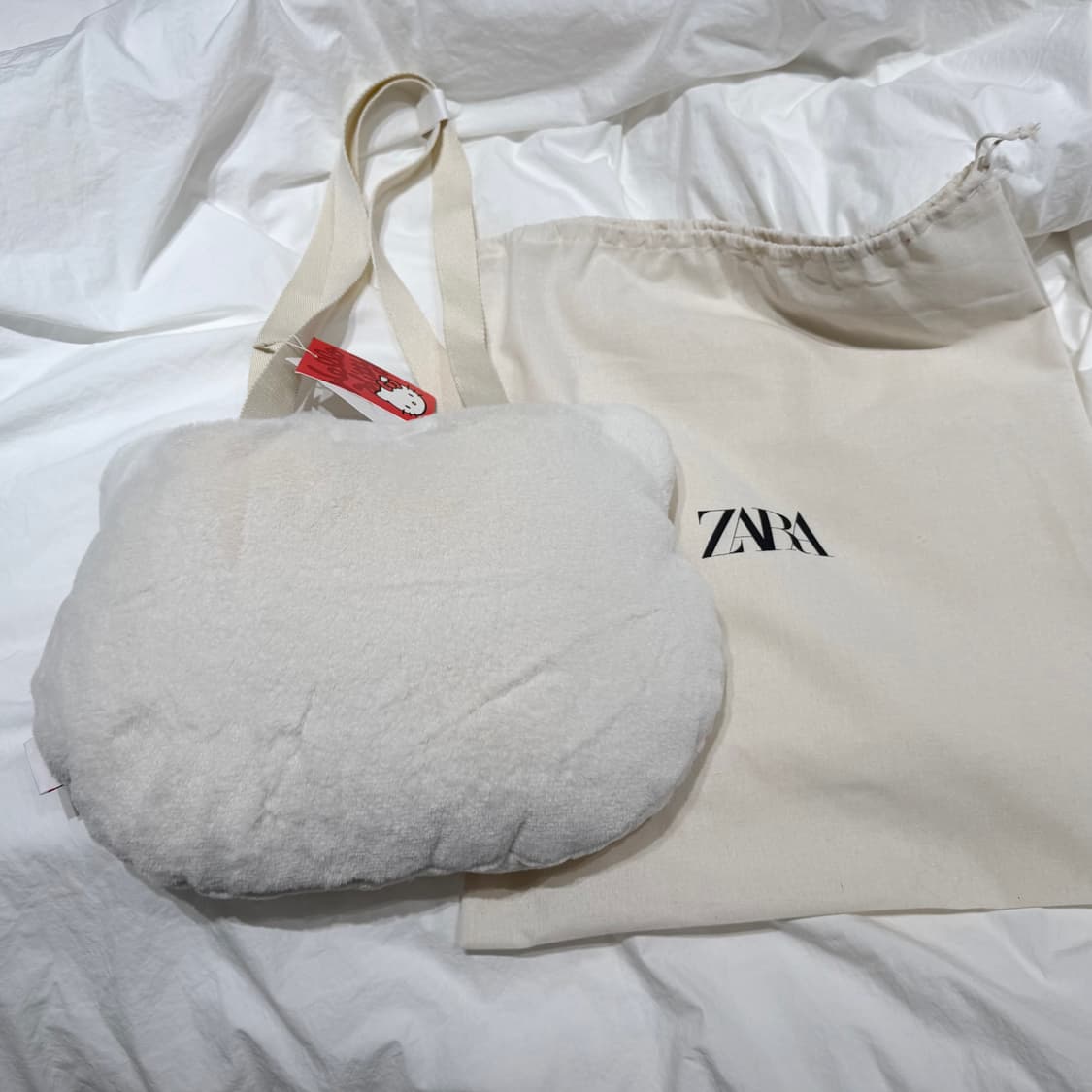 자라 헬로키티 토트백 가방 새상품 상품이미지2